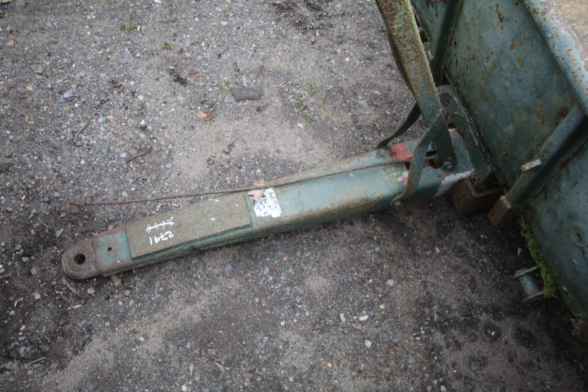 Ferguson LJEA-40 30cwt tipping trailer. Badged. Serial number 1371. For restoration. - Image 2 of 16