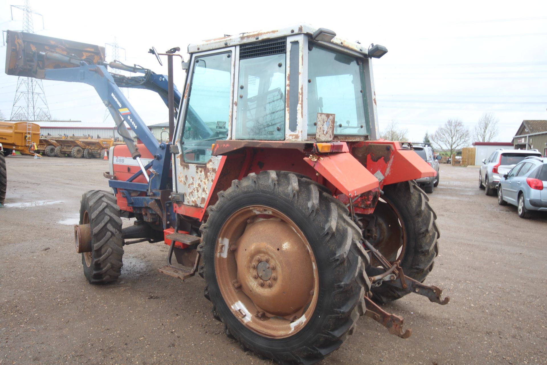 Massey Ferguson 698 4WD tractor. Registration DVF 568Y. Date of first registration 04/01/1983. 6,591 - Image 5 of 58