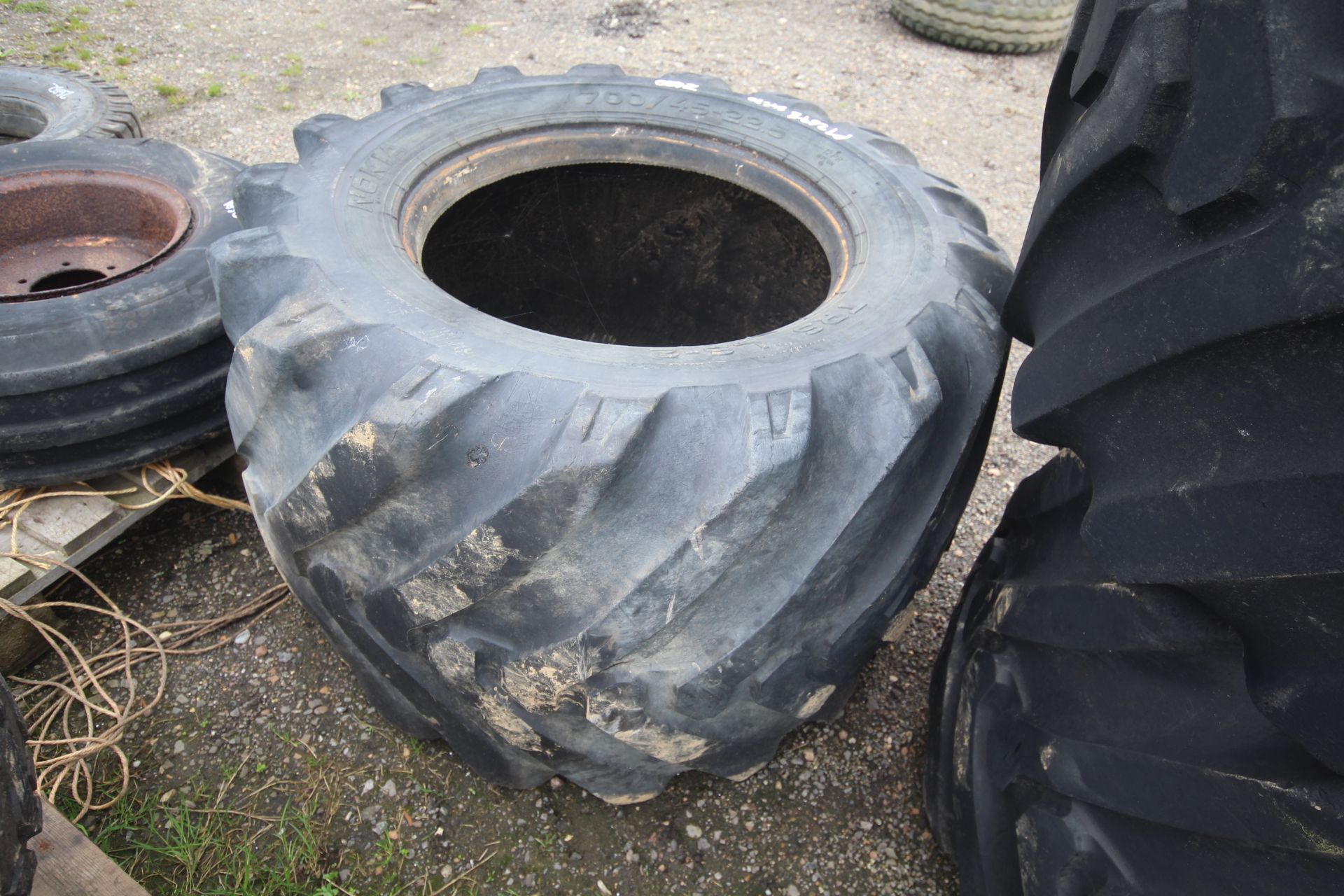 5x 700/45-22.5 flotation tyres. - Image 3 of 10