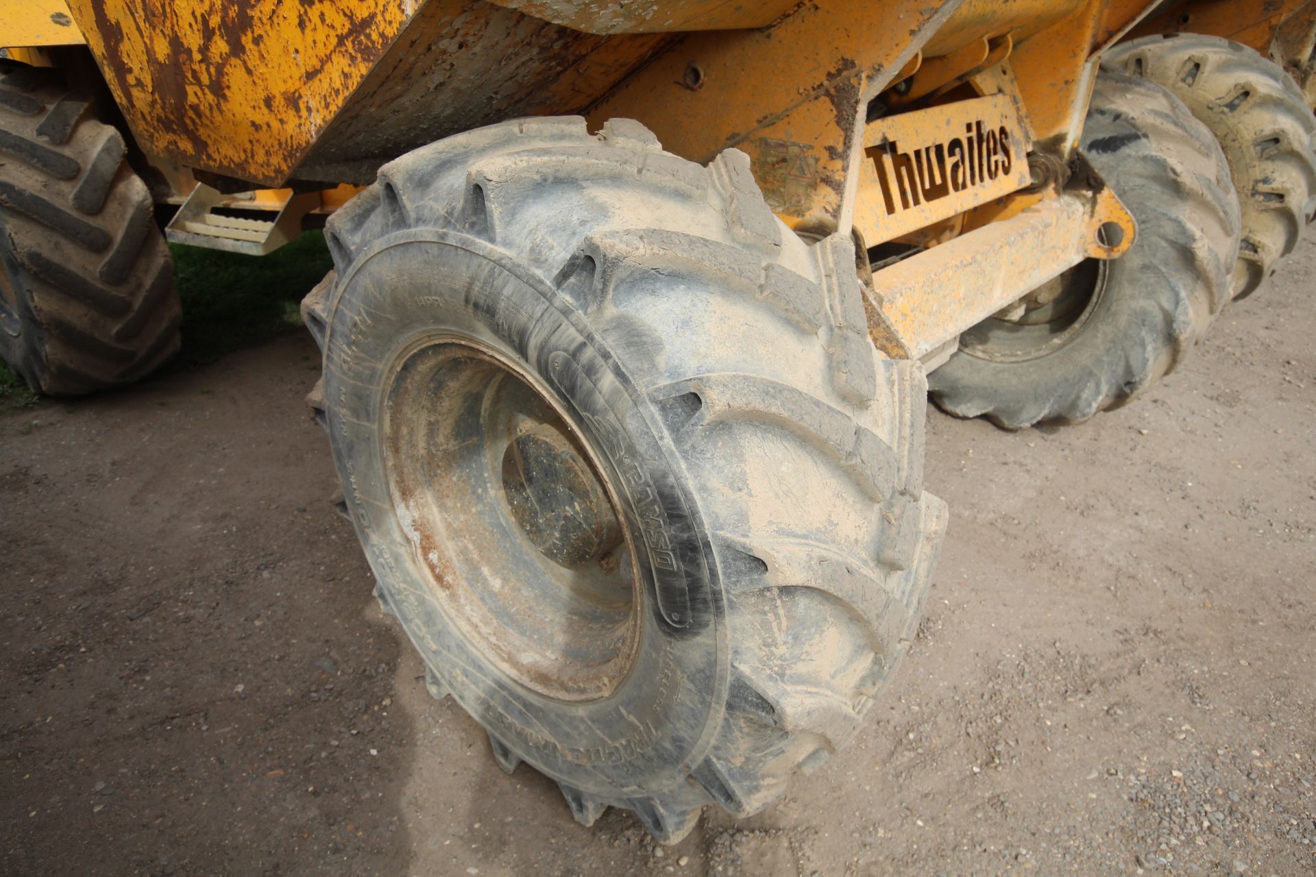 Thwaites 6T 4WD dumper. 2009. Hours TBC. Serial number SLCM565ZZ90887177. 405/70-20 wheels and - Image 6 of 35
