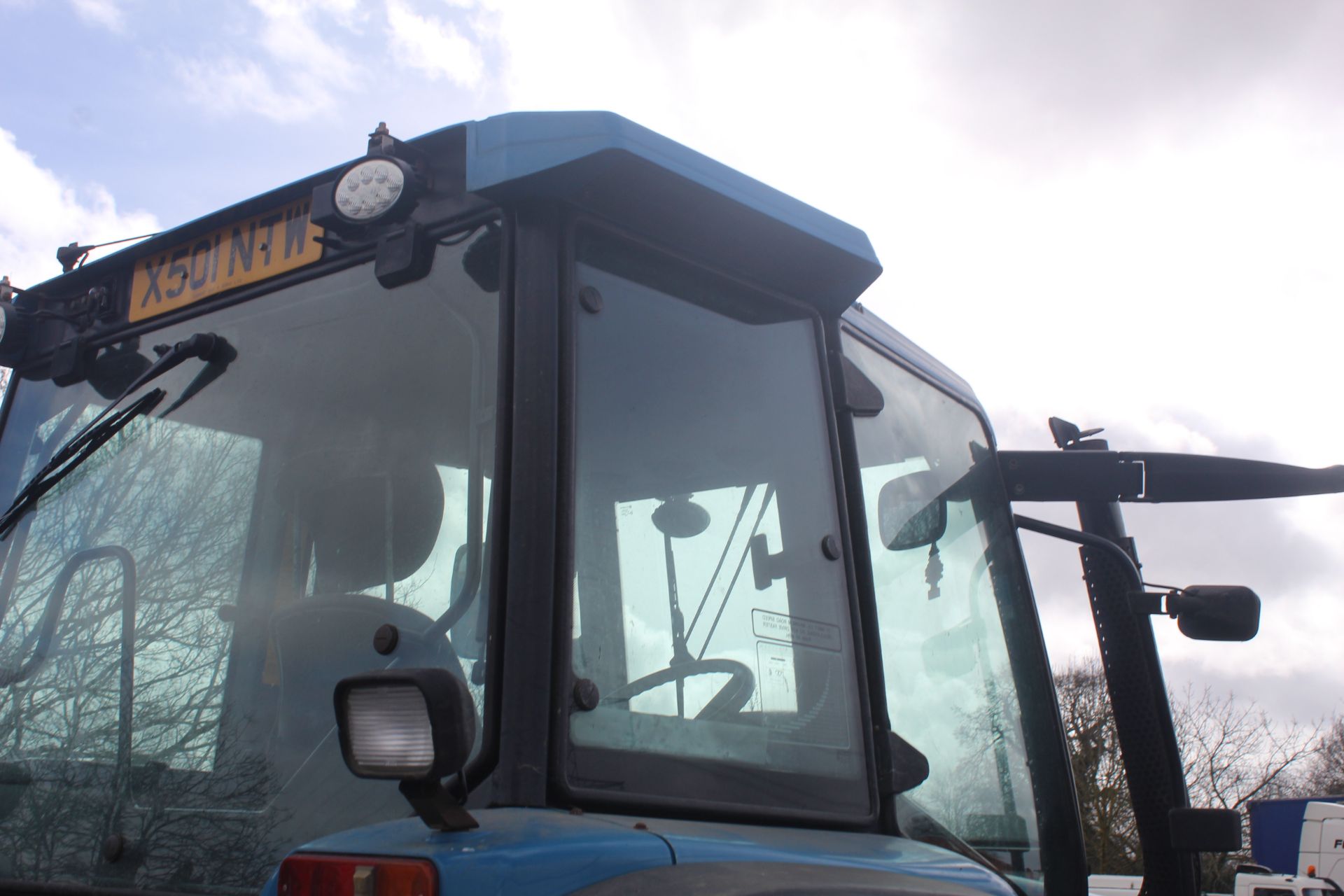 New Holland TM150 4WD tractor. Registration X501 NTW. Date of first registration 01/09/2000. Showing - Image 40 of 88