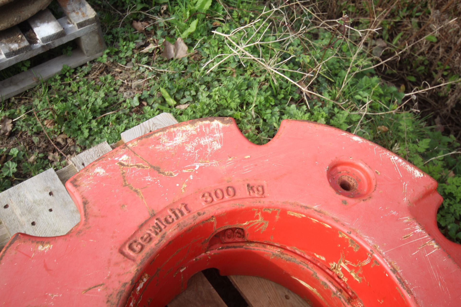 Pair of Fendt 300kg rear wheel weights. - Image 3 of 6