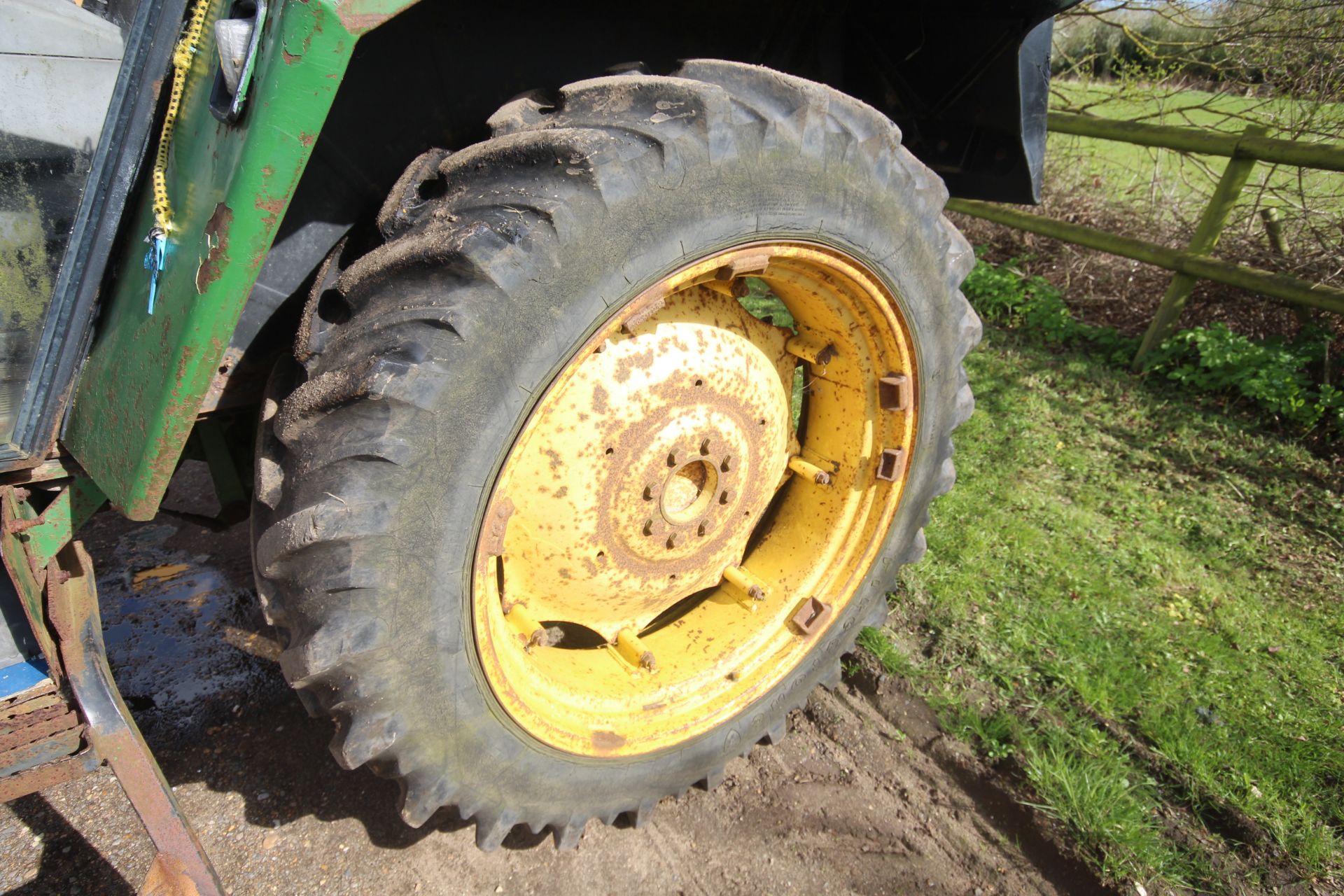 John Deere 2130 2WD tractor. Registration EGV 848T. Date of first registration 12/03/1979. 13.6R38 - Bild 20 aus 52