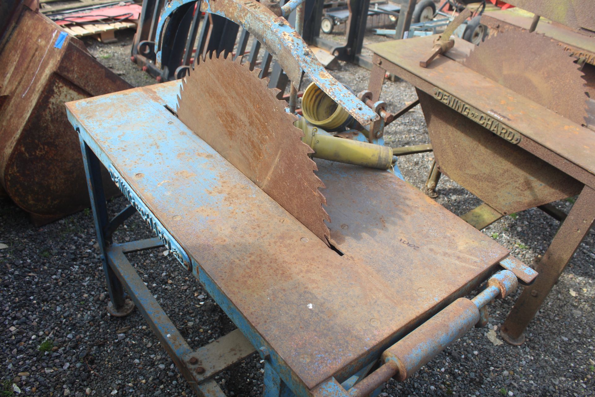 Dening PTO driven linkage mounted cast iron saw bench. - Image 9 of 10