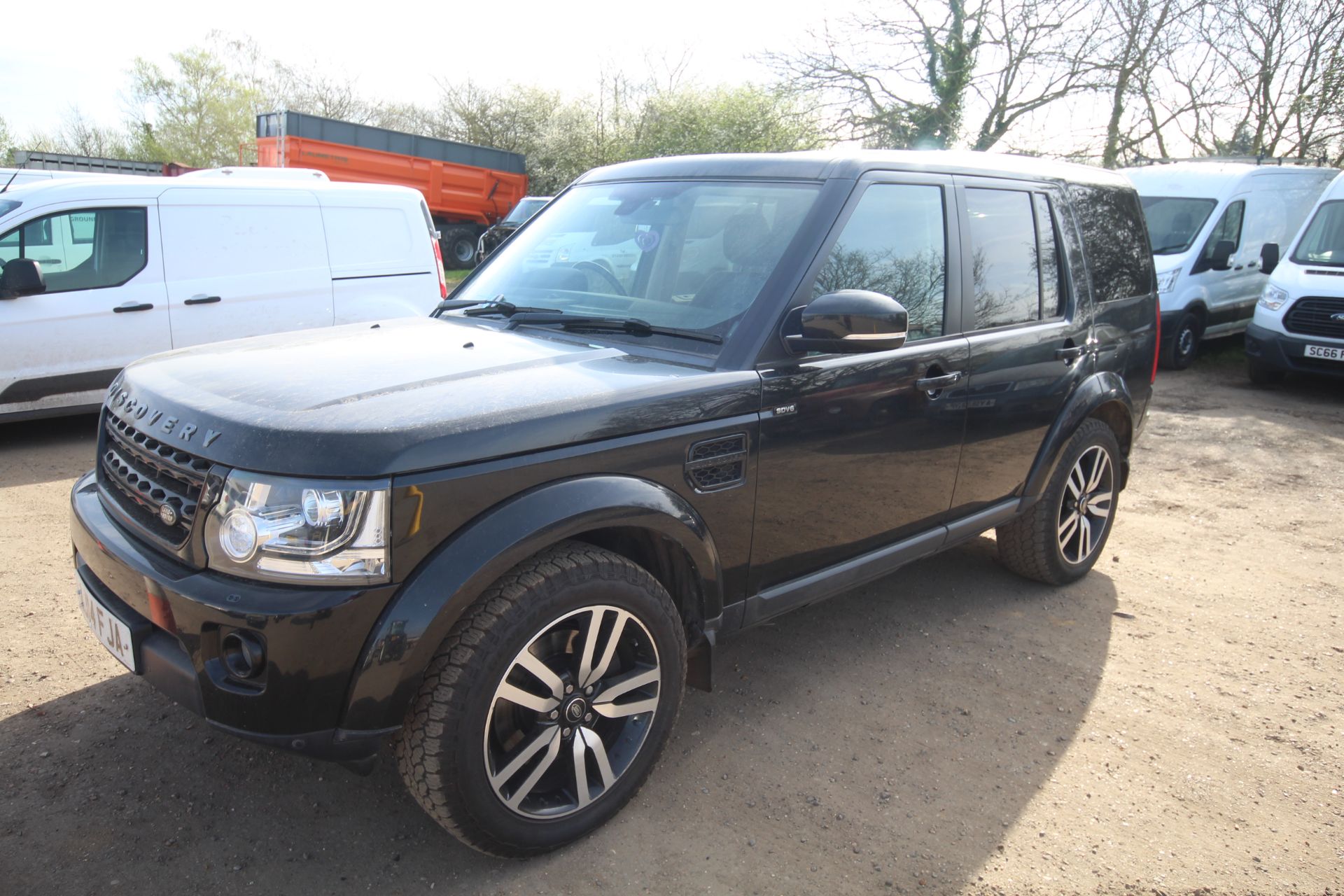 Land Rover Discovery 4 3.0L diesel Commercial. Registration AJ14 FJA. Date of first registration - Image 4 of 65