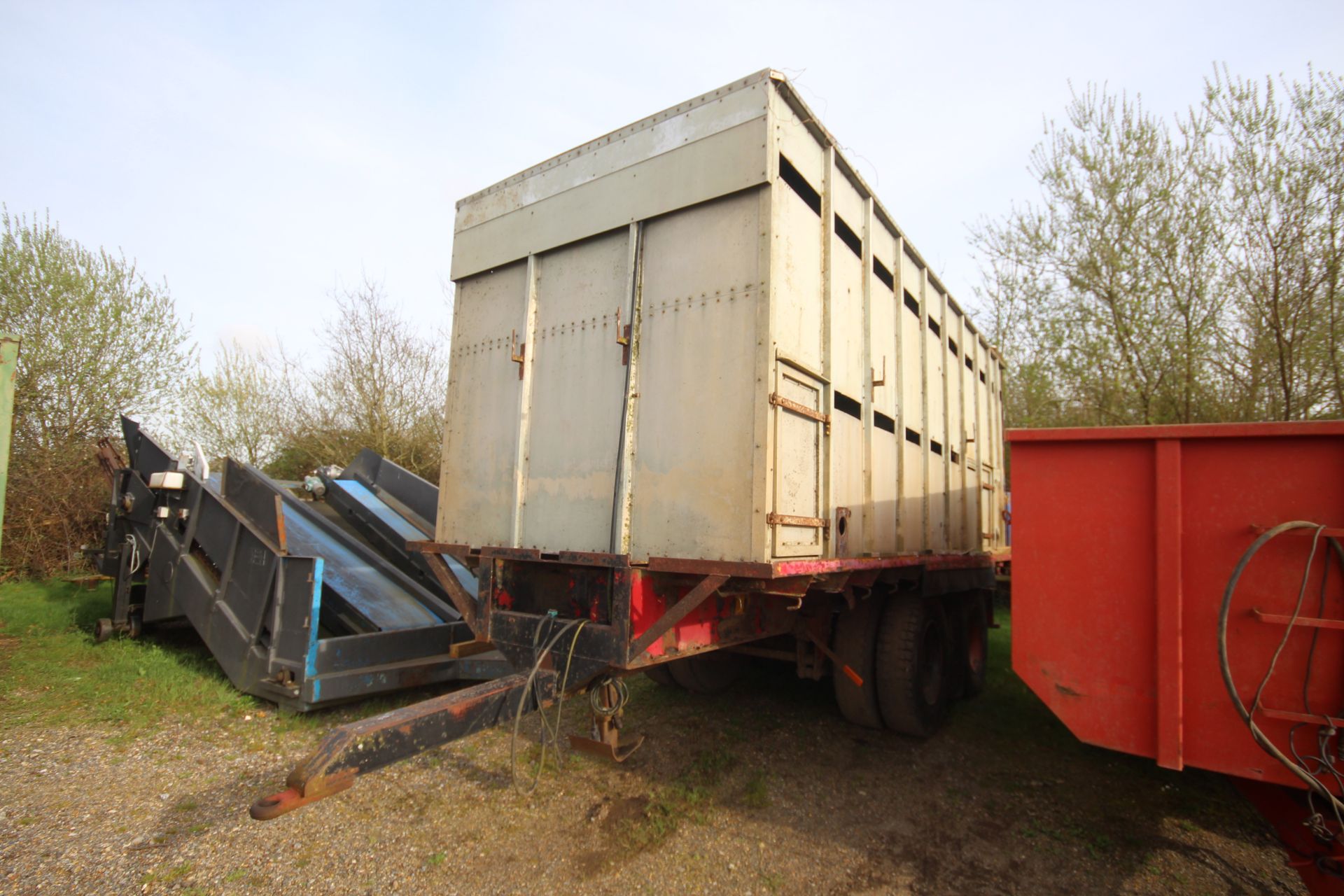19ft 6in twin axle tractor drawn livestock trailer. Ex-lorry drag. With steel suspension and twin