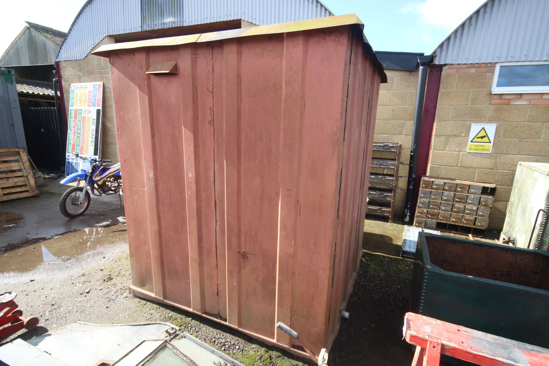 10ft storage container. - Image 4 of 7