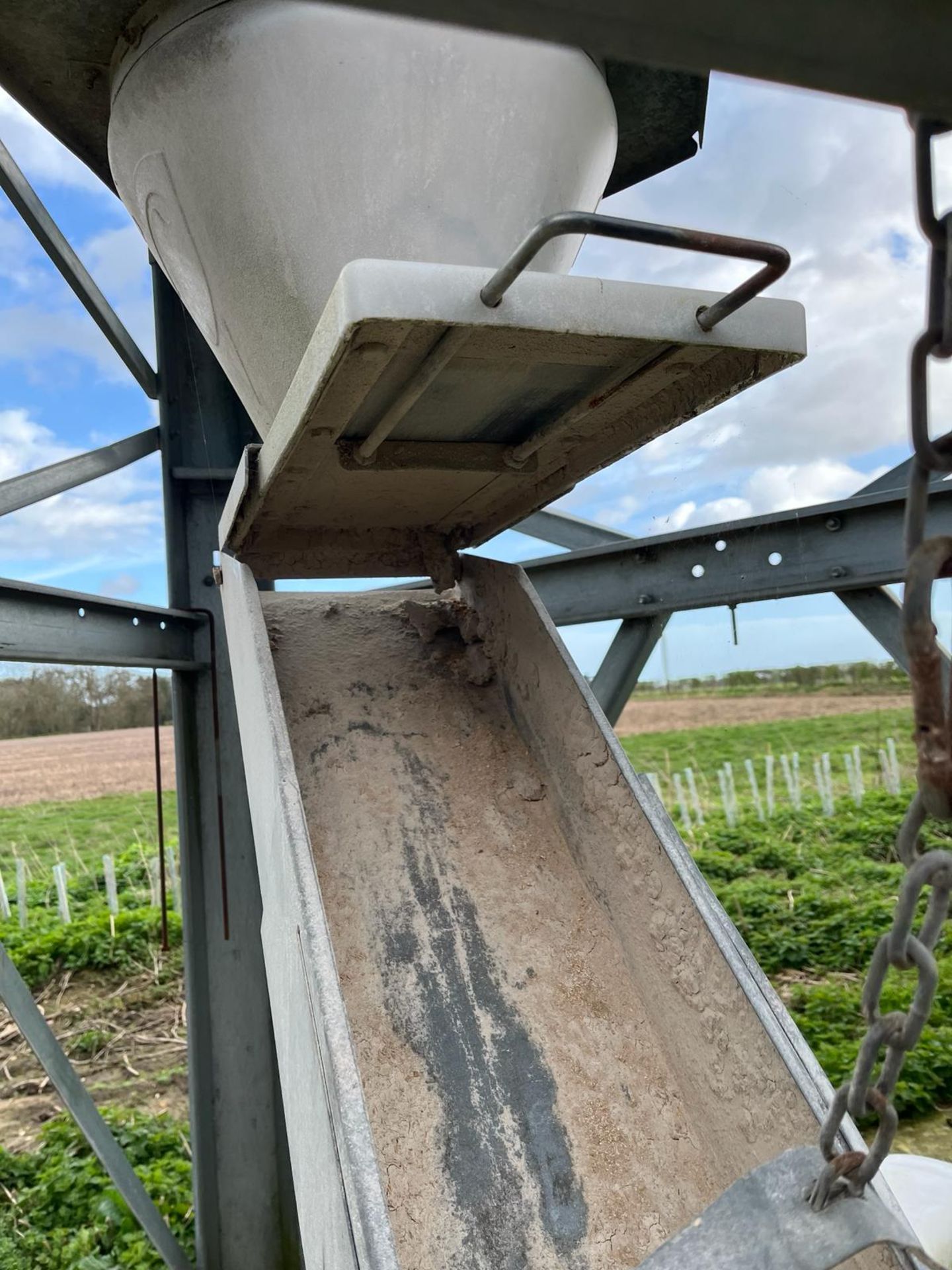 Collinson c7.5T feed bin. Right. To be sold in situ near Aldeburgh, Suffolk and removed at - Image 7 of 8