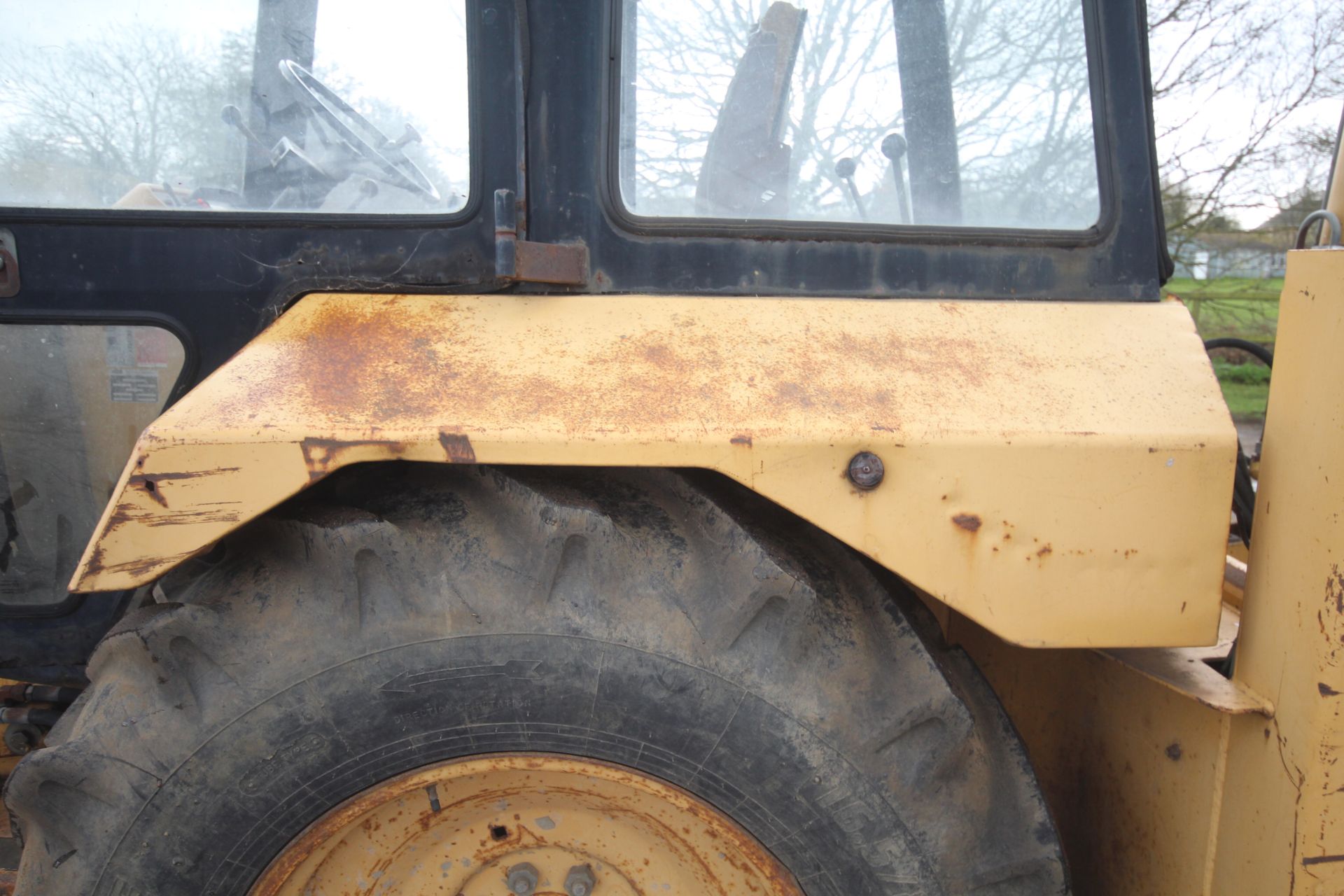 Ford 655 4WD backhoe loader. Registration F829 MVX. Date of first registration 03/10/1988. Showing - Bild 60 aus 87