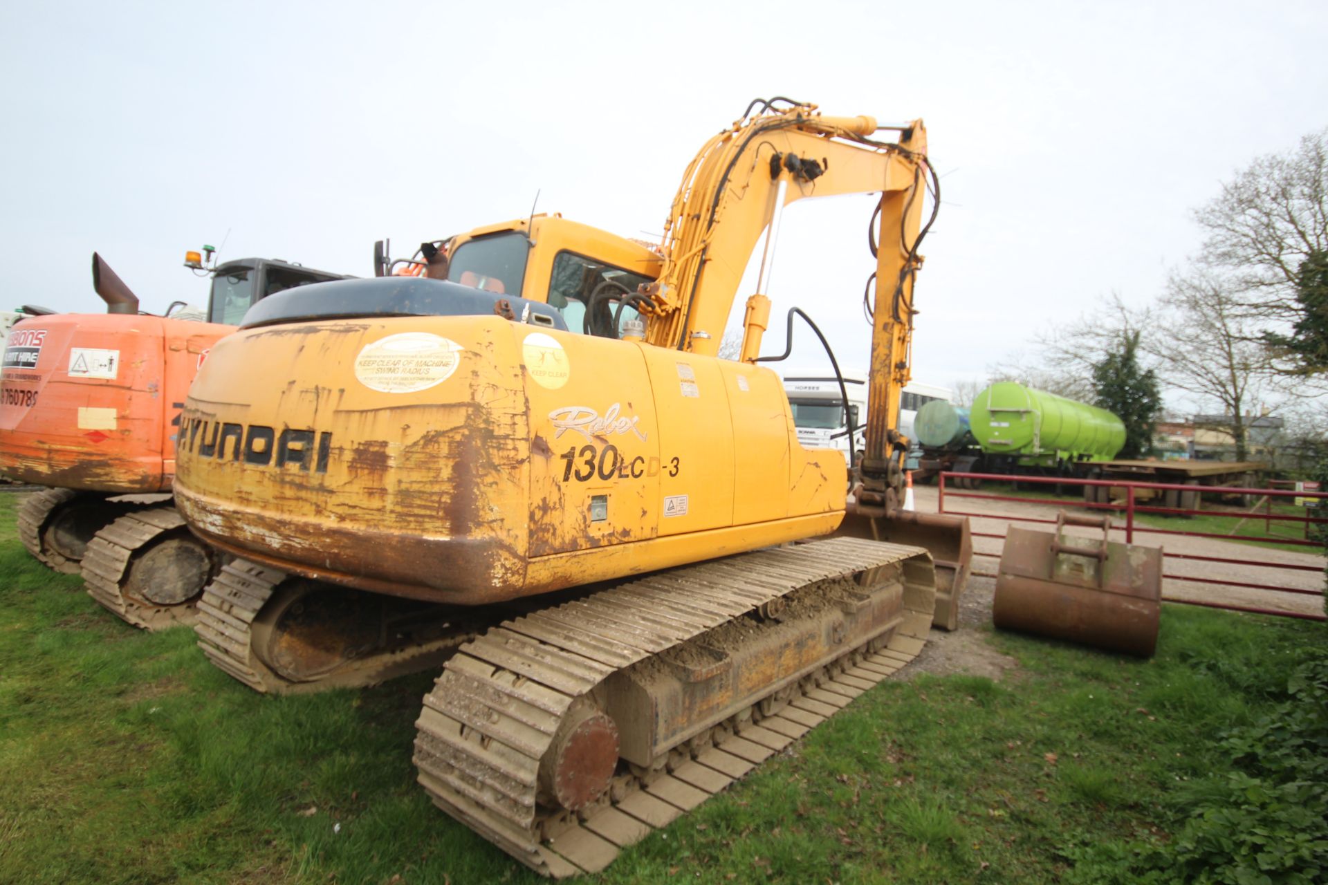 Hyundai Rolex 130 14T LCD-3 steel track excavator. Showing 4,963 hours. 20xx. With two buckets, twin - Image 4 of 70