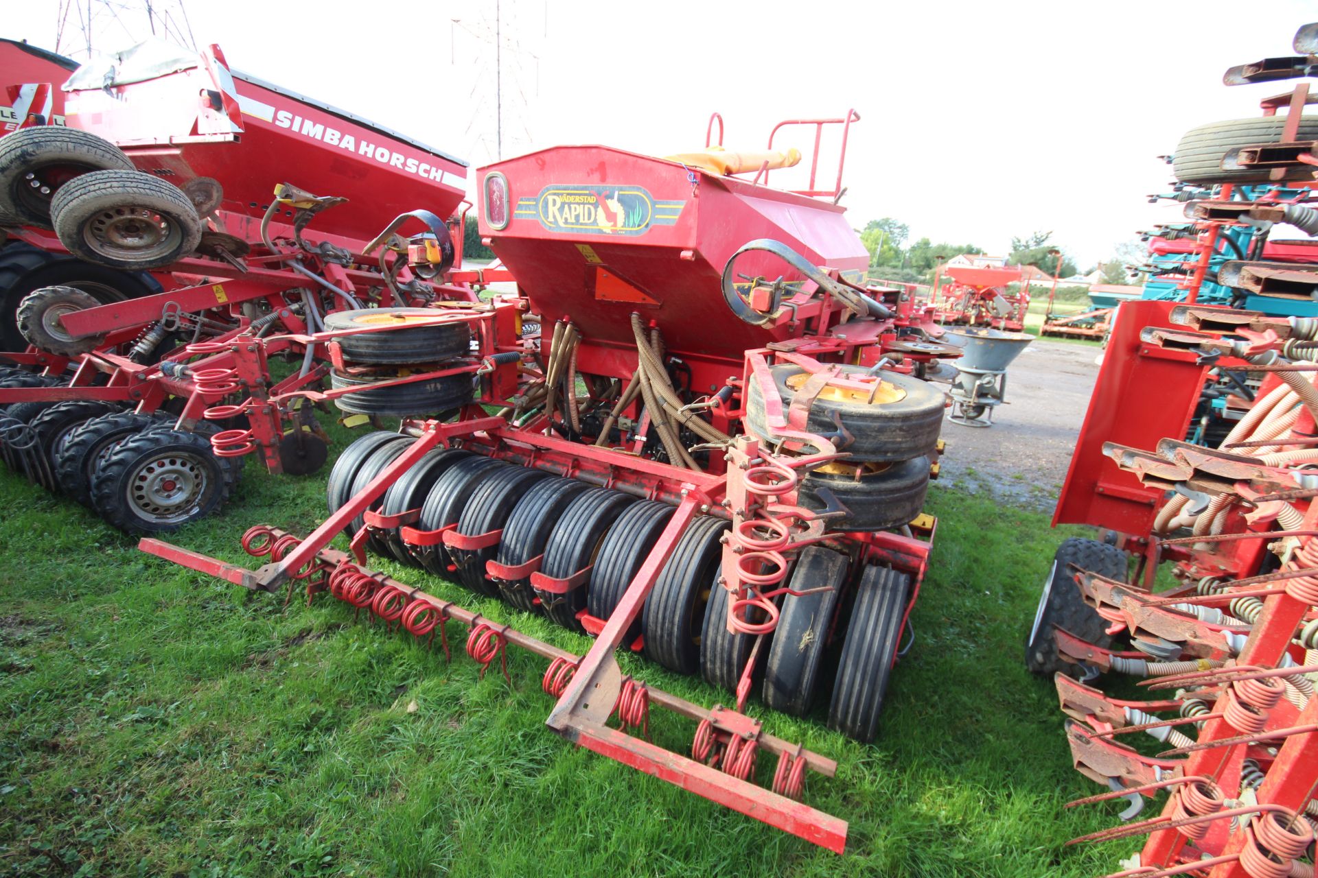 Vaderstad Rapid 400F 4m System Disc drill. With smooth tyre packer, front packer and spares. Control - Image 3 of 56