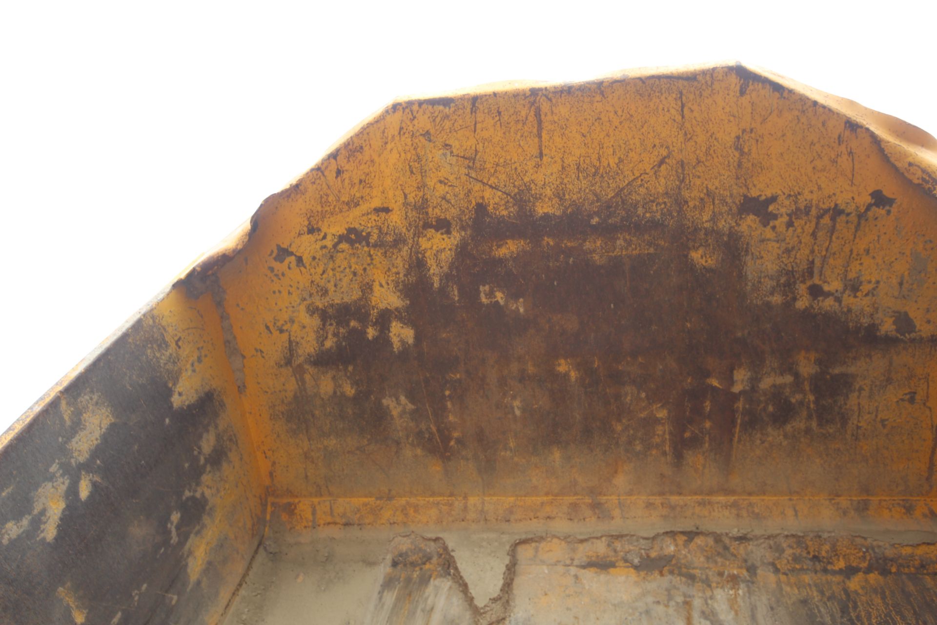 JCB 714 14T 4WD dumper. 2006. 6,088 hours. Serial number SLP714AT6EO830370. Owned from new. Key - Image 102 of 108