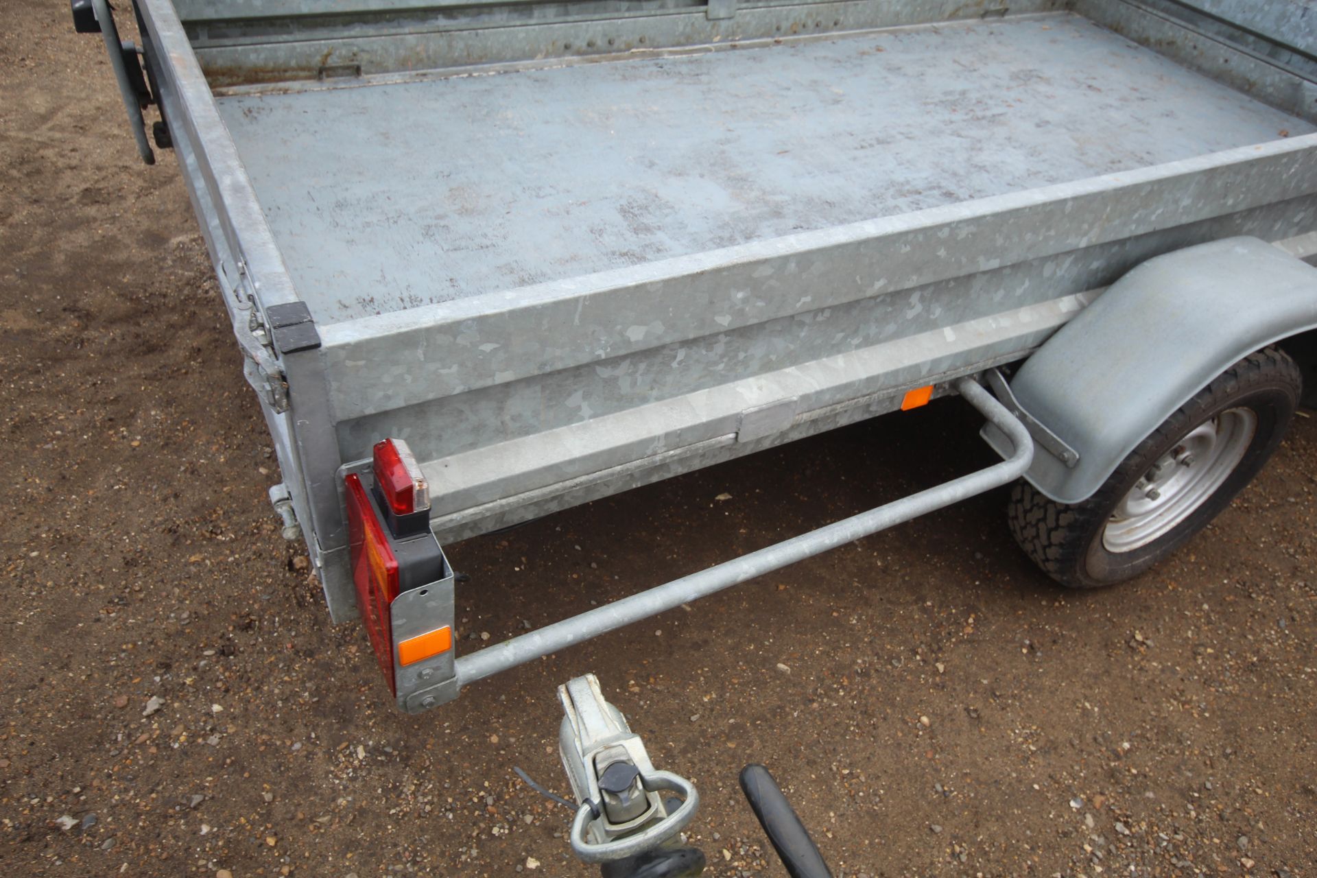 Lider 1T 10ft x 5ft 6in single axle tilt bed trailer. With brakes, bolt on sides, recent new tyres - Image 21 of 30
