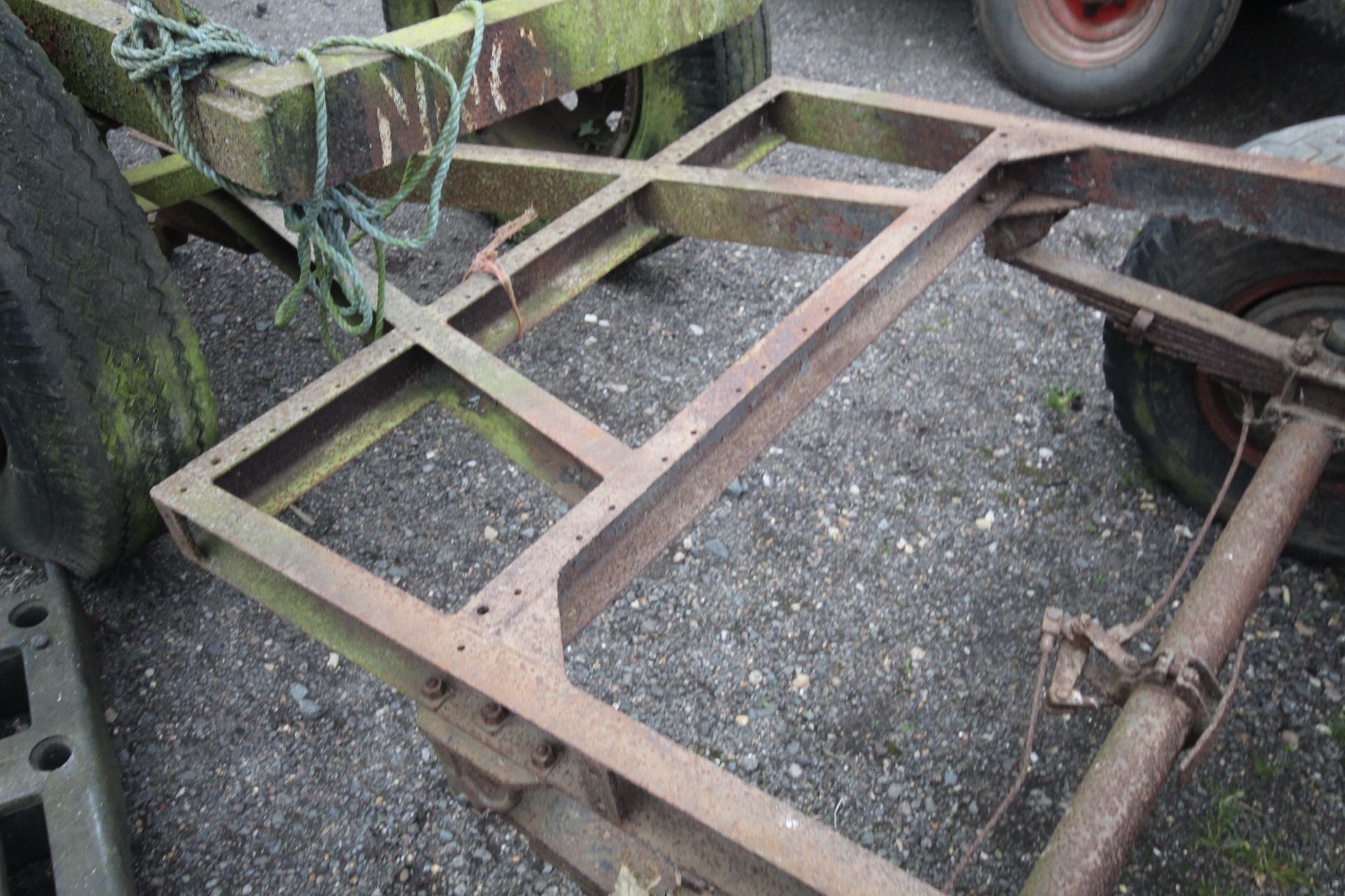 Single axle trailer chassis. - Image 8 of 11