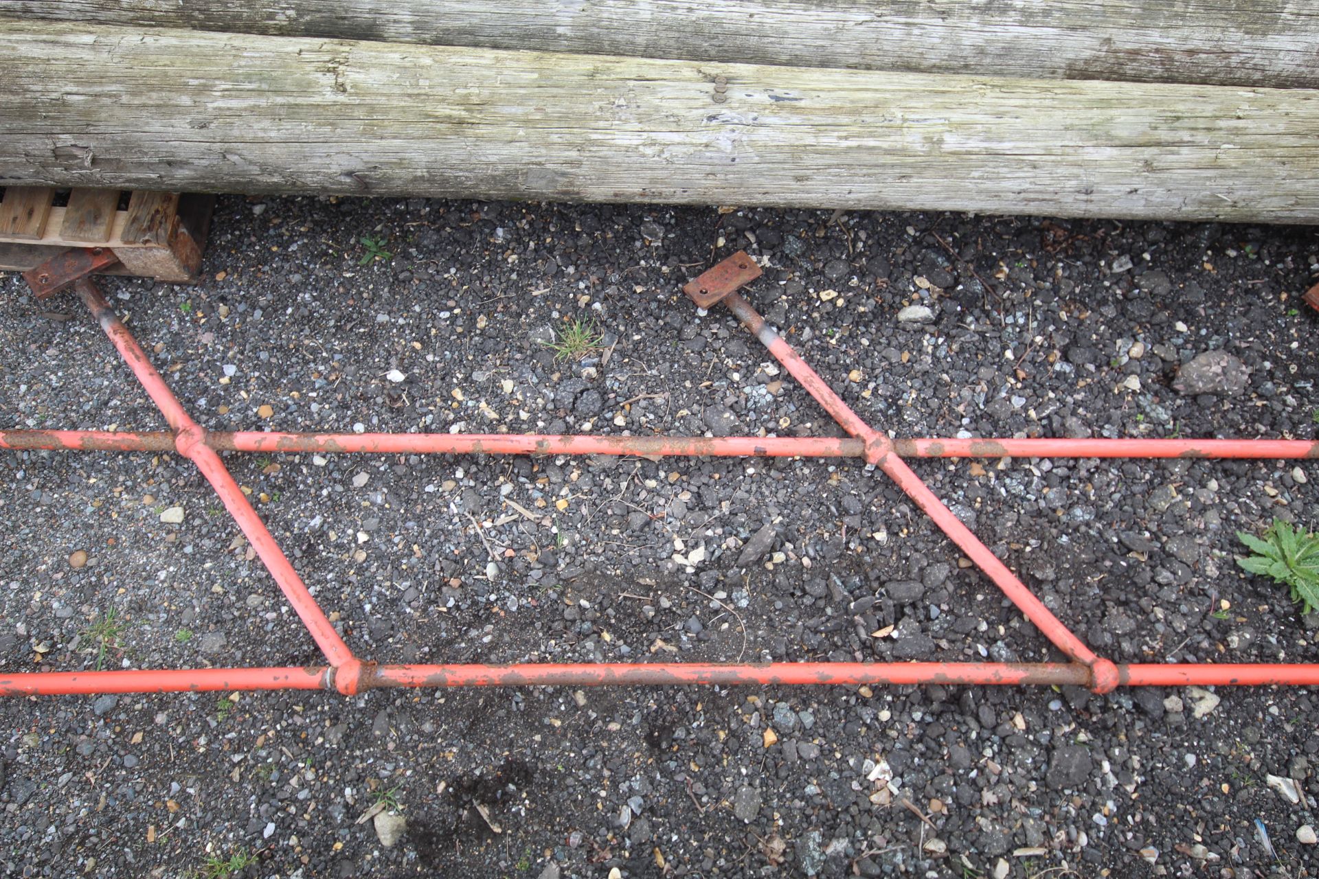 Stair metal hand rail. - Image 3 of 4