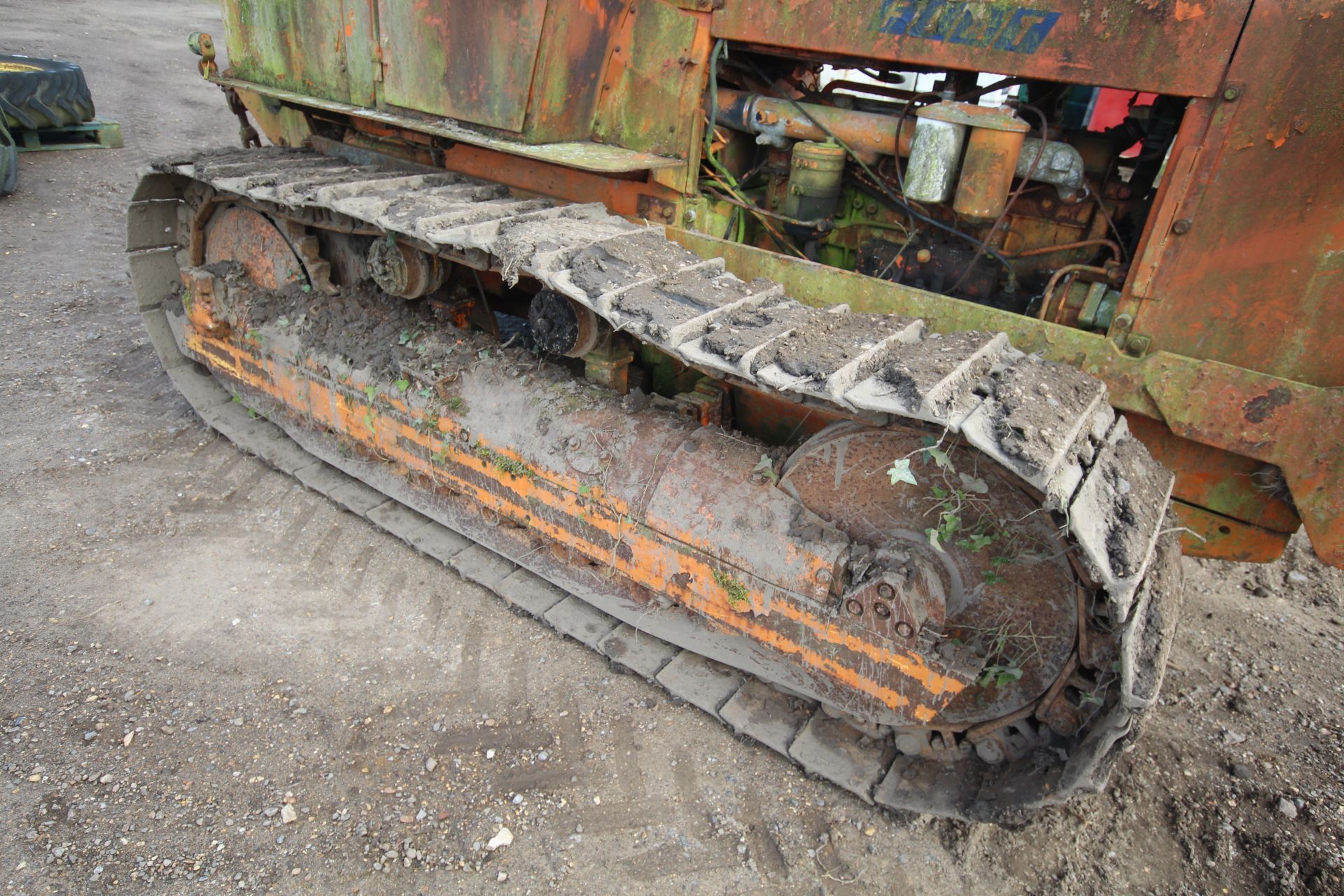 Fiat 100c steel tracked crawler. With Turner rear linkage. Owned from new. Unused for some time - Image 35 of 58