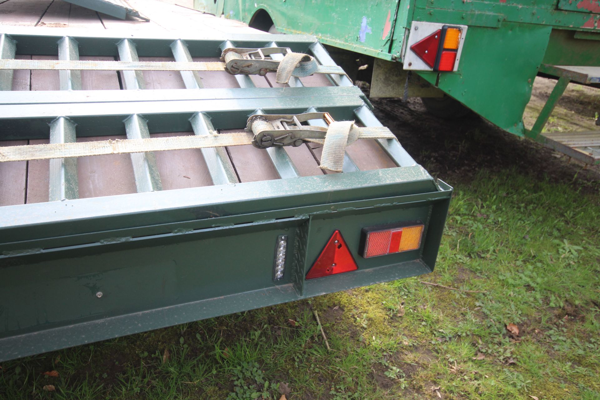 16ft twin axle engineer-built beaver tail low loader. With cheese wedge, ramps, oil brakes and - Image 18 of 20