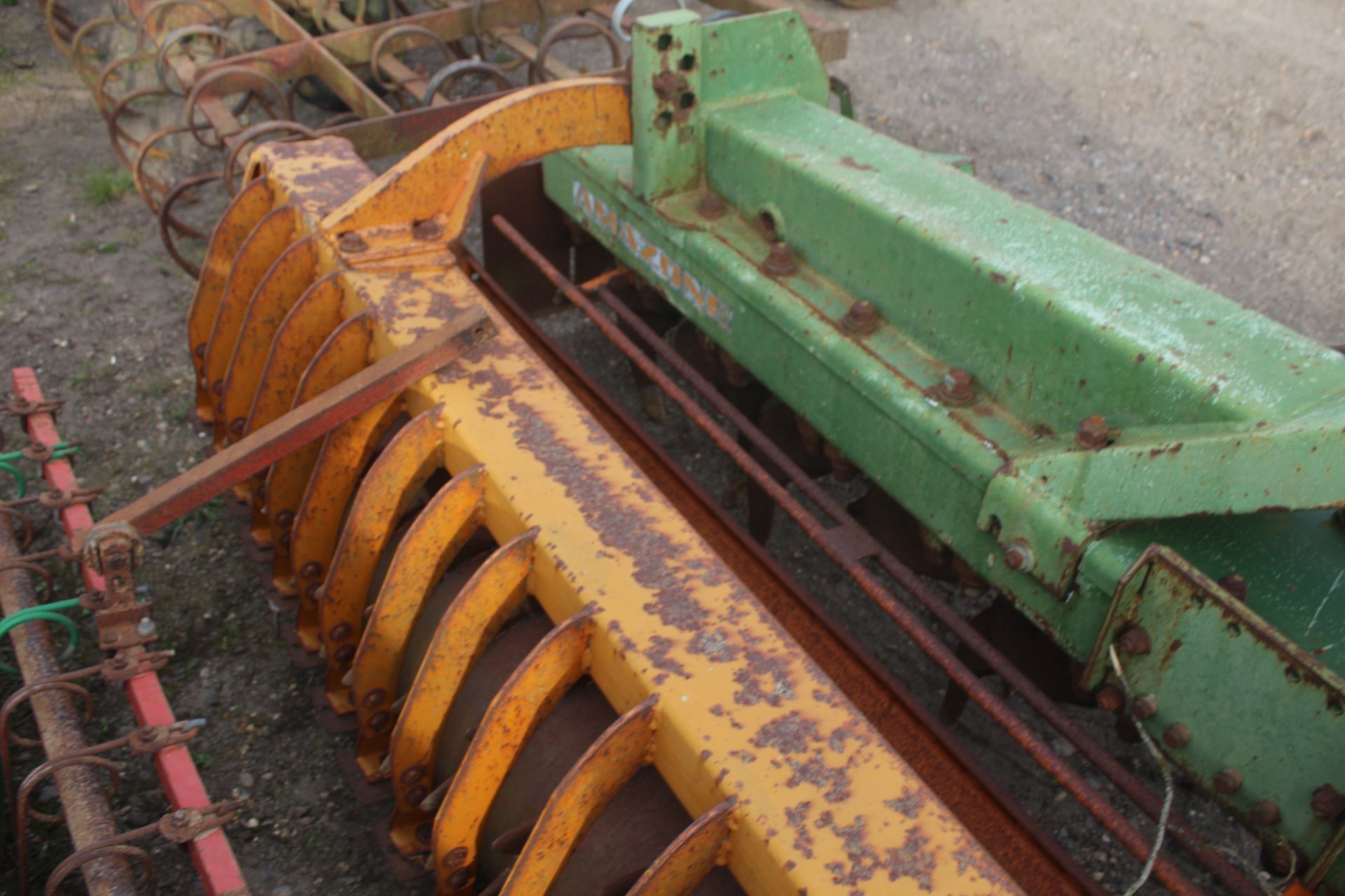 Amazone 4m power harrow. For spares or repair. V - Image 13 of 13