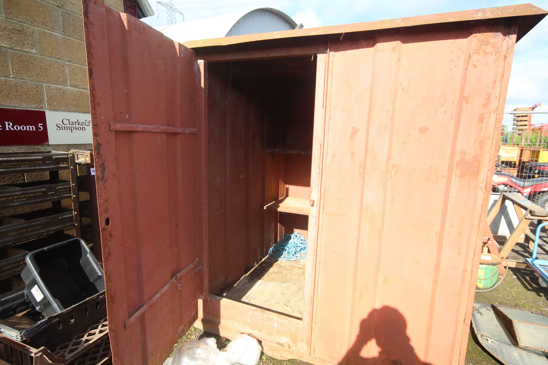 10ft storage container. - Image 5 of 7