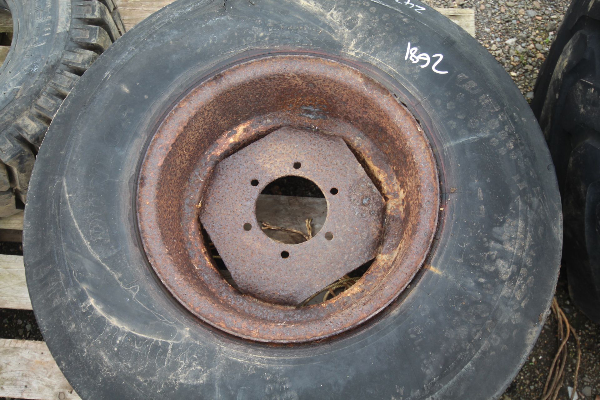 11.5-15 trailer wheel and tyre. - Image 3 of 3