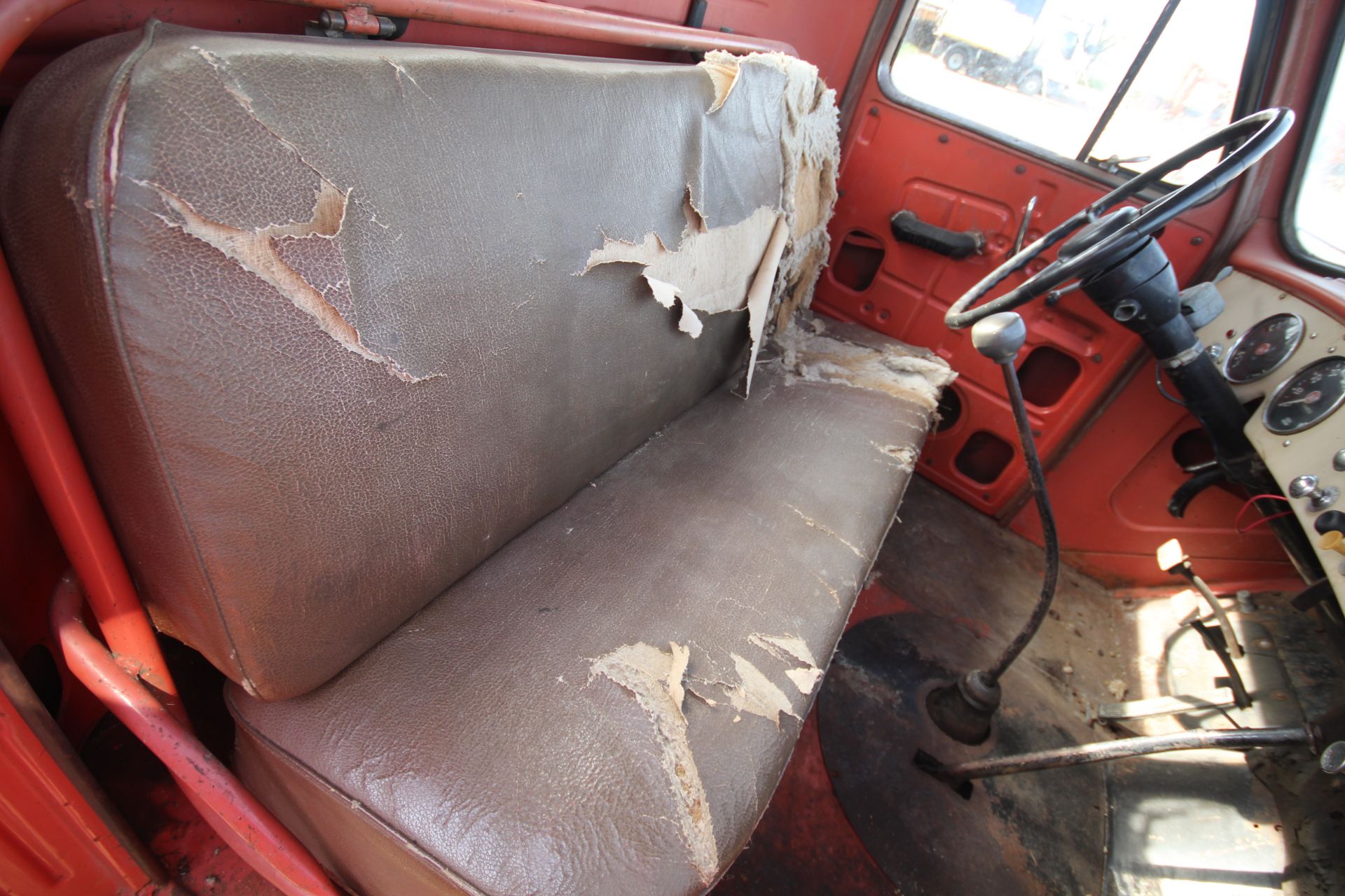 International R100 petrol pick-up. Registration 161 XVY. 1954. Vendor reports a lot of - Image 39 of 54