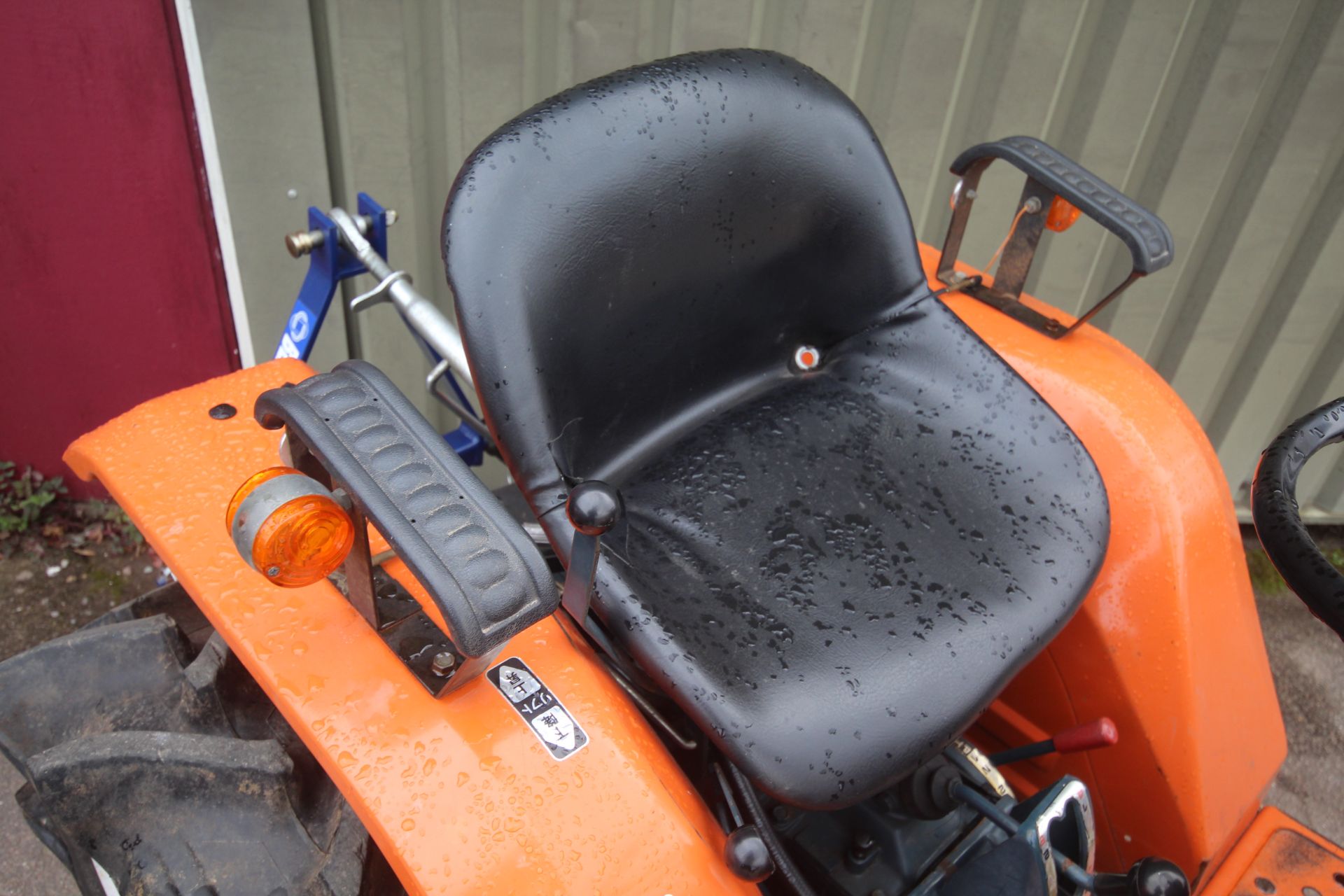 Kubota ZB1500 2WD compact tractor. 896 hours. 8-18 rear wheels and tyres @ 90%. - Image 11 of 31