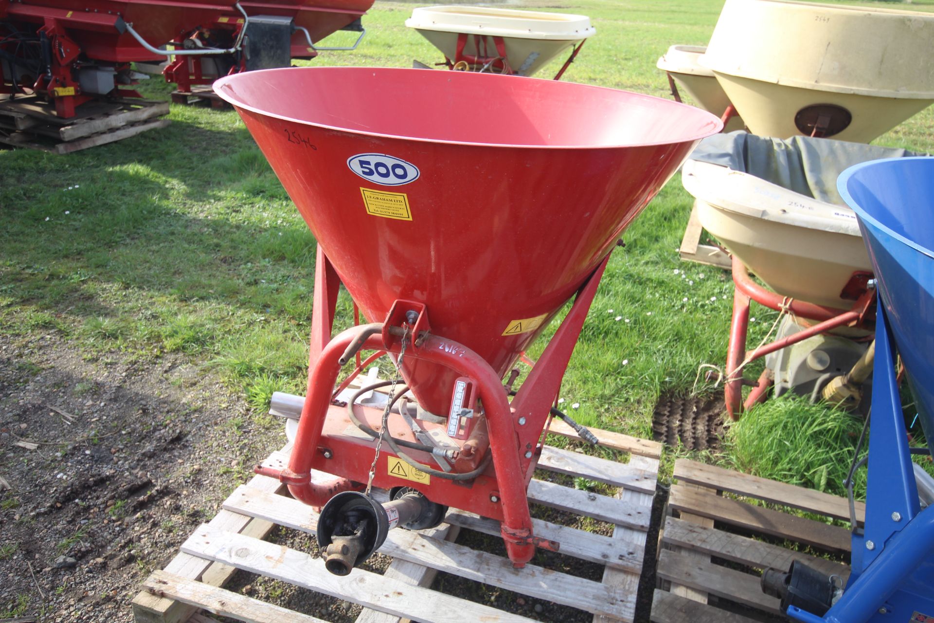 Fleming Sitrex 500 fertiliser spreader. With spare spreader disc.