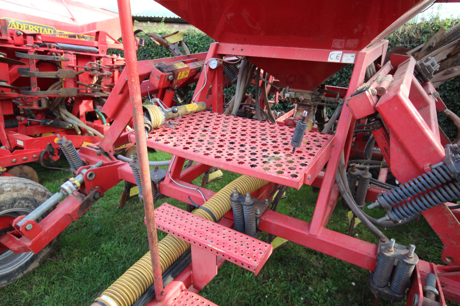 Horsch CO4 4m tine drill. With tramline, control box, various spares and manuals. V. - Bild 13 aus 54