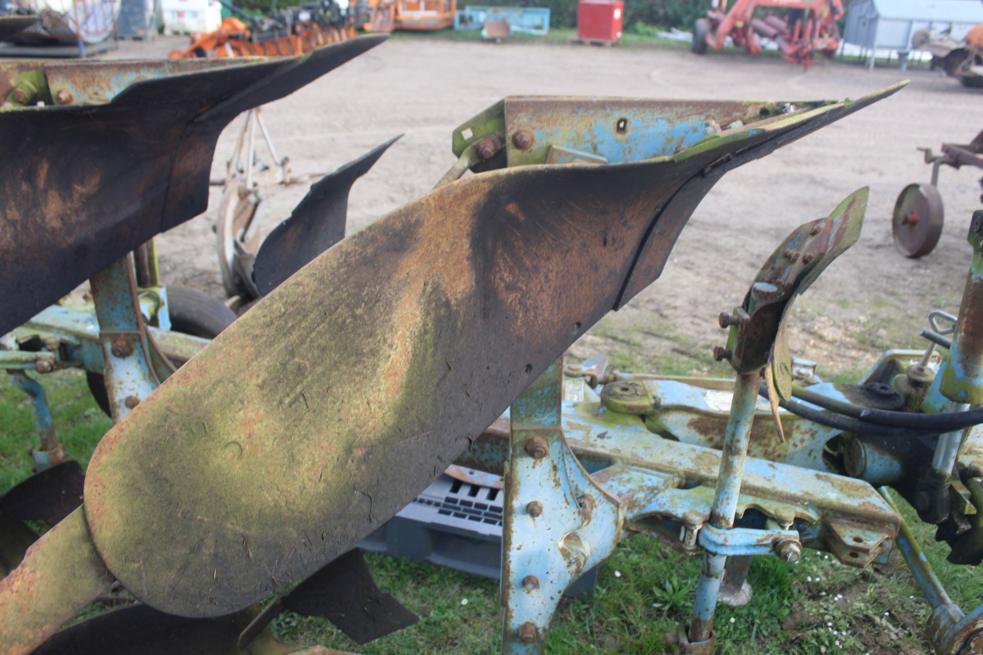 Lemken DL3+1F reversible plough. For sale due to retirement. V - Image 19 of 24