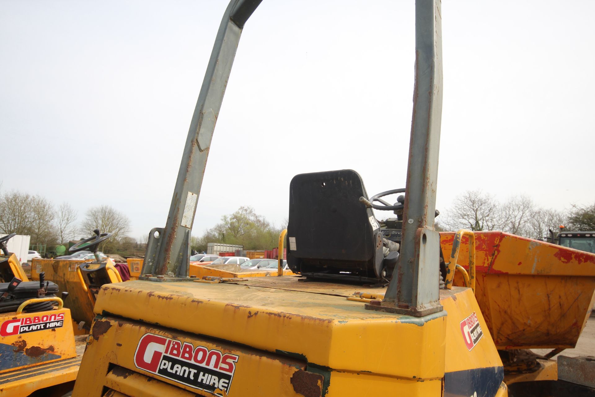 Thwaites 5T 4WD swivel tip dumper. 2003. 3,330 hours. Serial number SLCM355ZZ35.A3194. 12.5/80-18 - Image 17 of 37