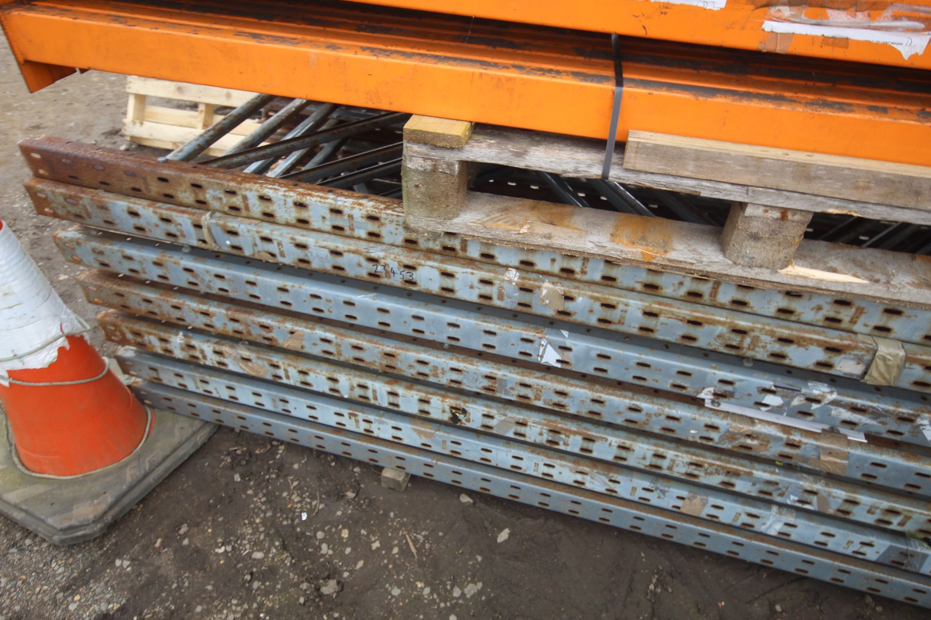 Quantity of pallet racking. 12 uprights and 43 rails. - Image 6 of 9