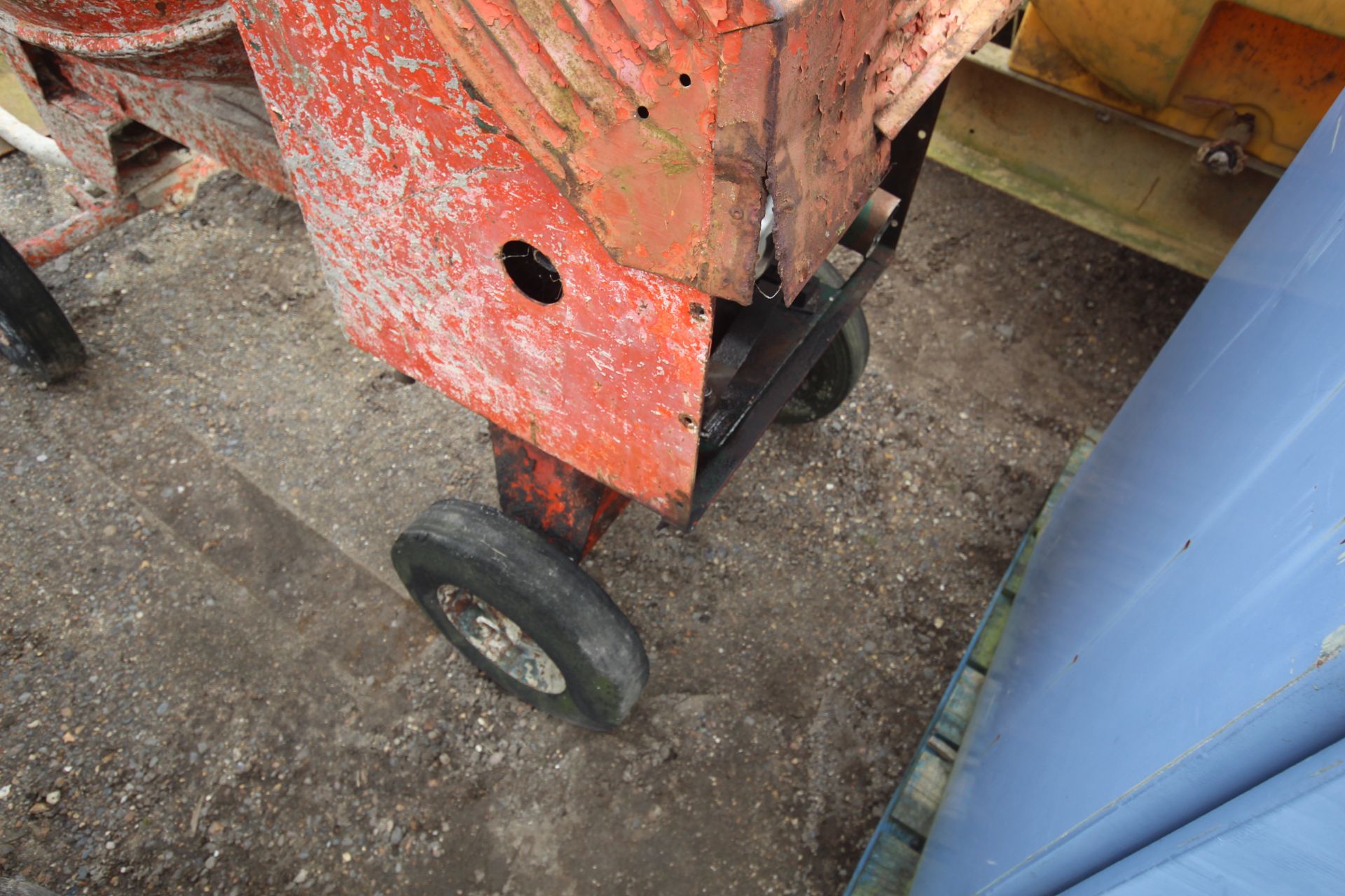 Large diesel site cement mixer. - Image 3 of 14
