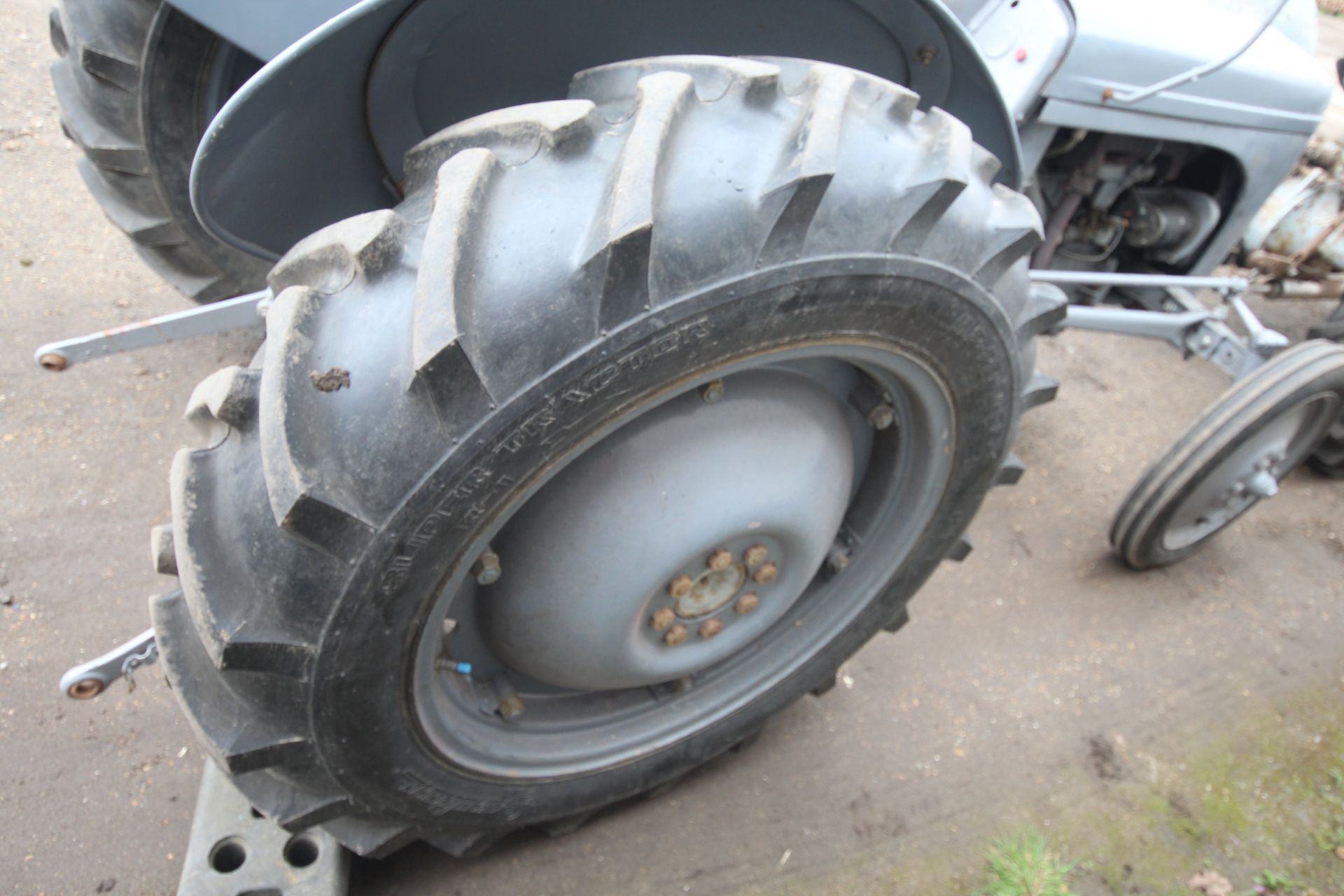 Ferguson TEA 20 Petrol 2WD tractor. Registration 771 XUN. 1948. Serial number 57289. 11.2-28 rear - Image 24 of 44