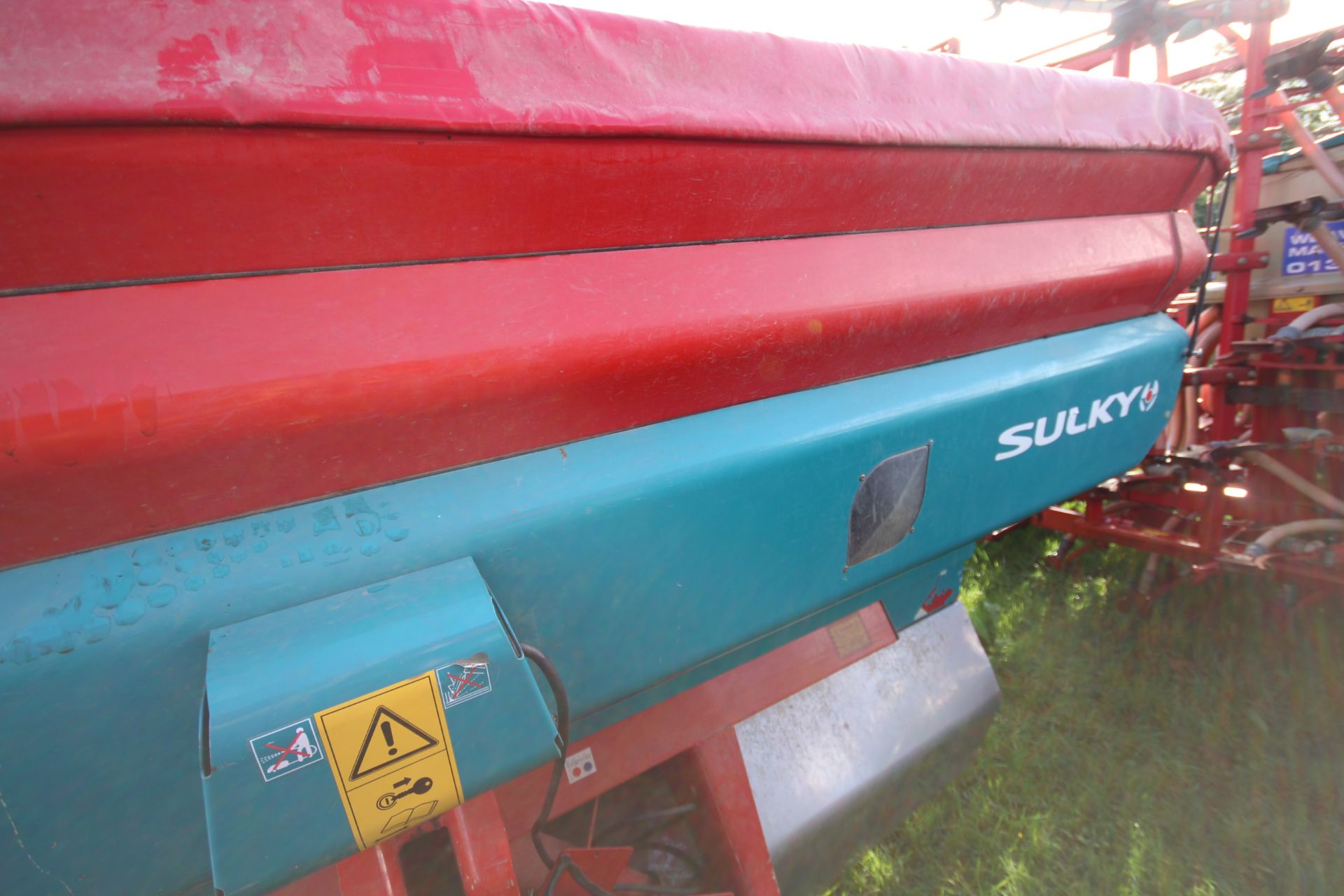 Sulky X44 24m twin disc fertiliser spreader. With SlukyVision control box (tested 15/09/2023) and - Image 10 of 16