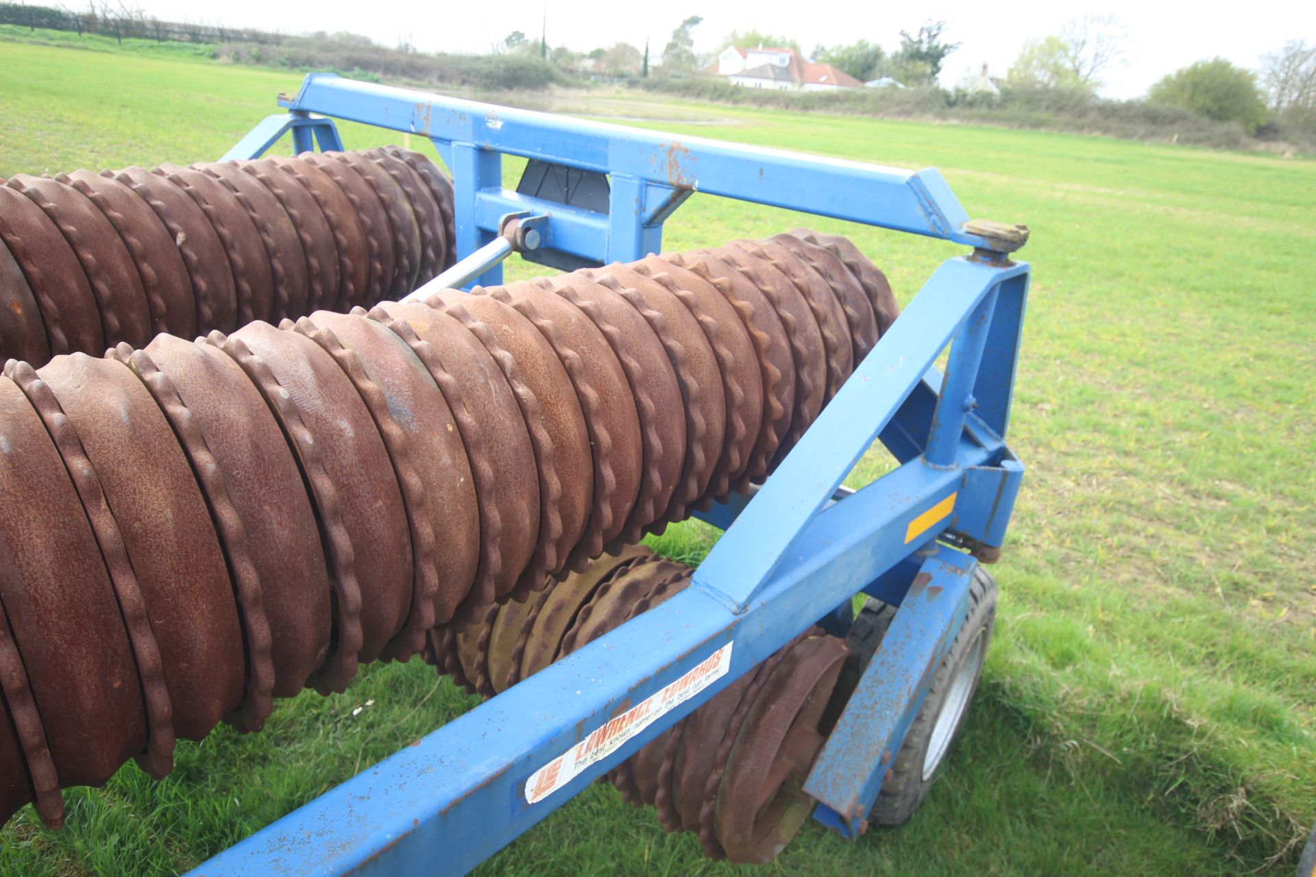 Dalbo 6.3m hydraulic folding rolls. With Snowflake rings. From a local Deceased estate. - Image 5 of 22