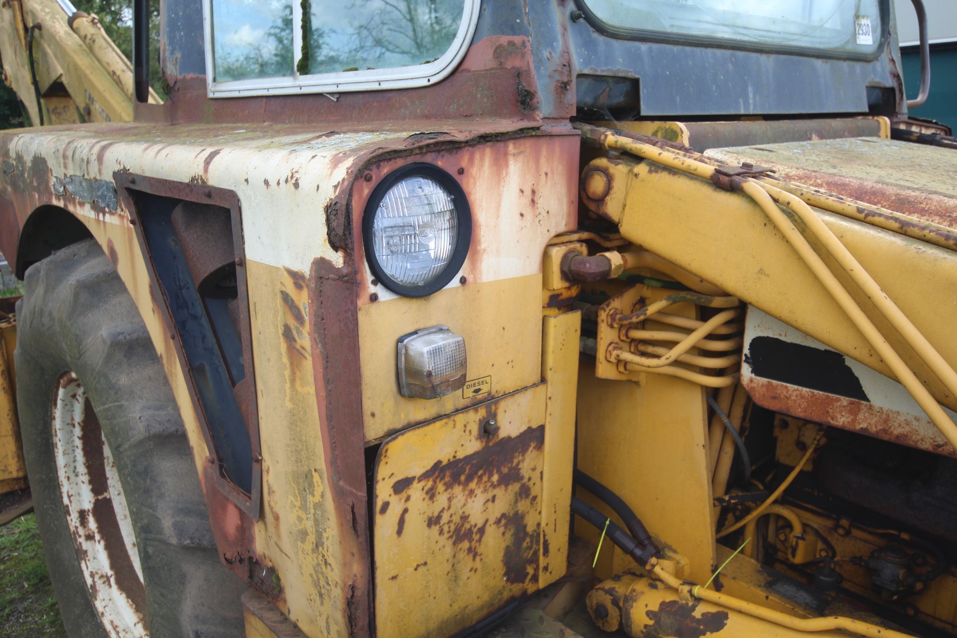 International Harvester 260A 2WD backhoe loader. Registration CWJ 891T (no paperwork). Date of first - Bild 23 aus 104