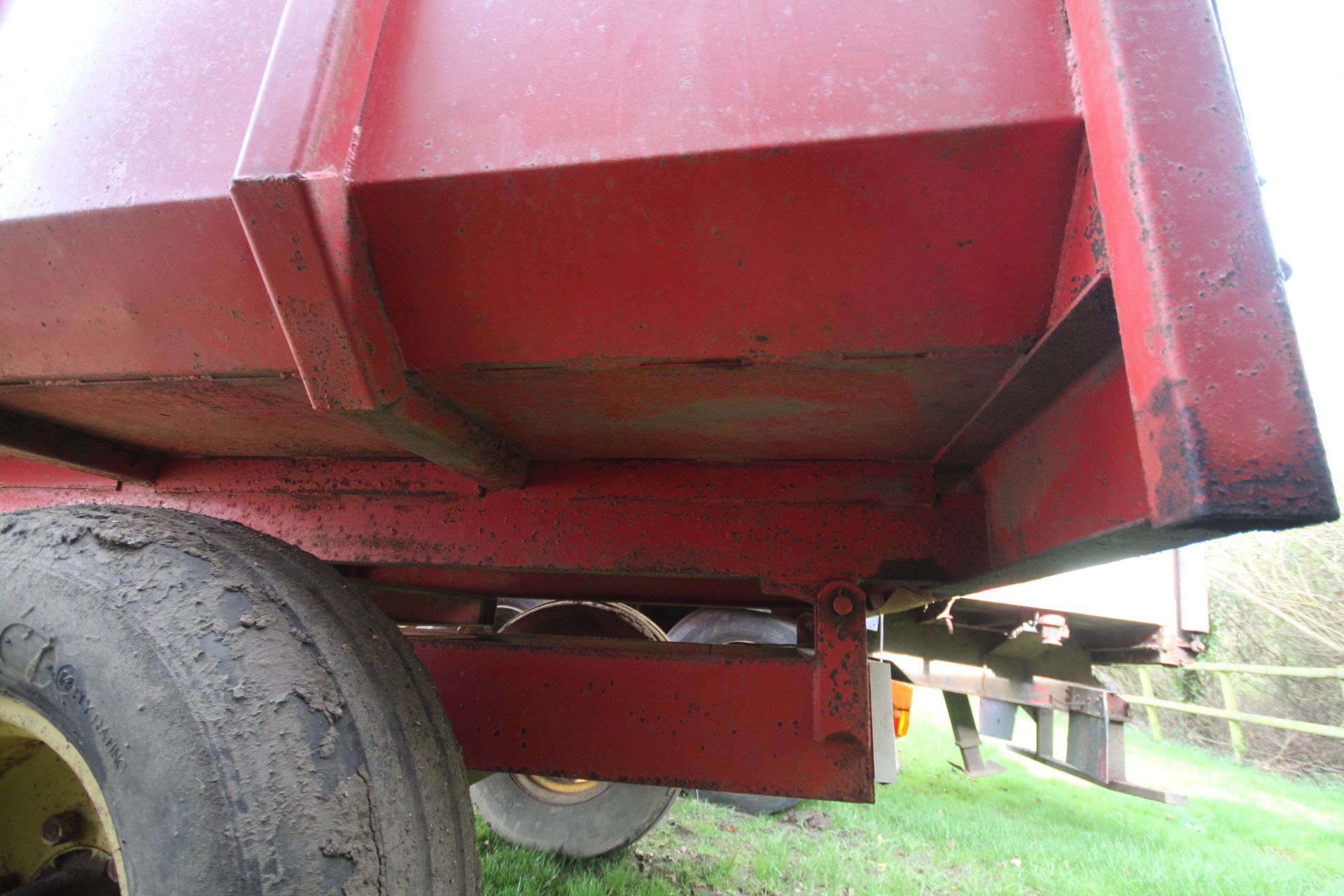 Massey Ferguson/ Weeks 6T single axle tipping trailer. From a local Deceased estate. - Image 18 of 27