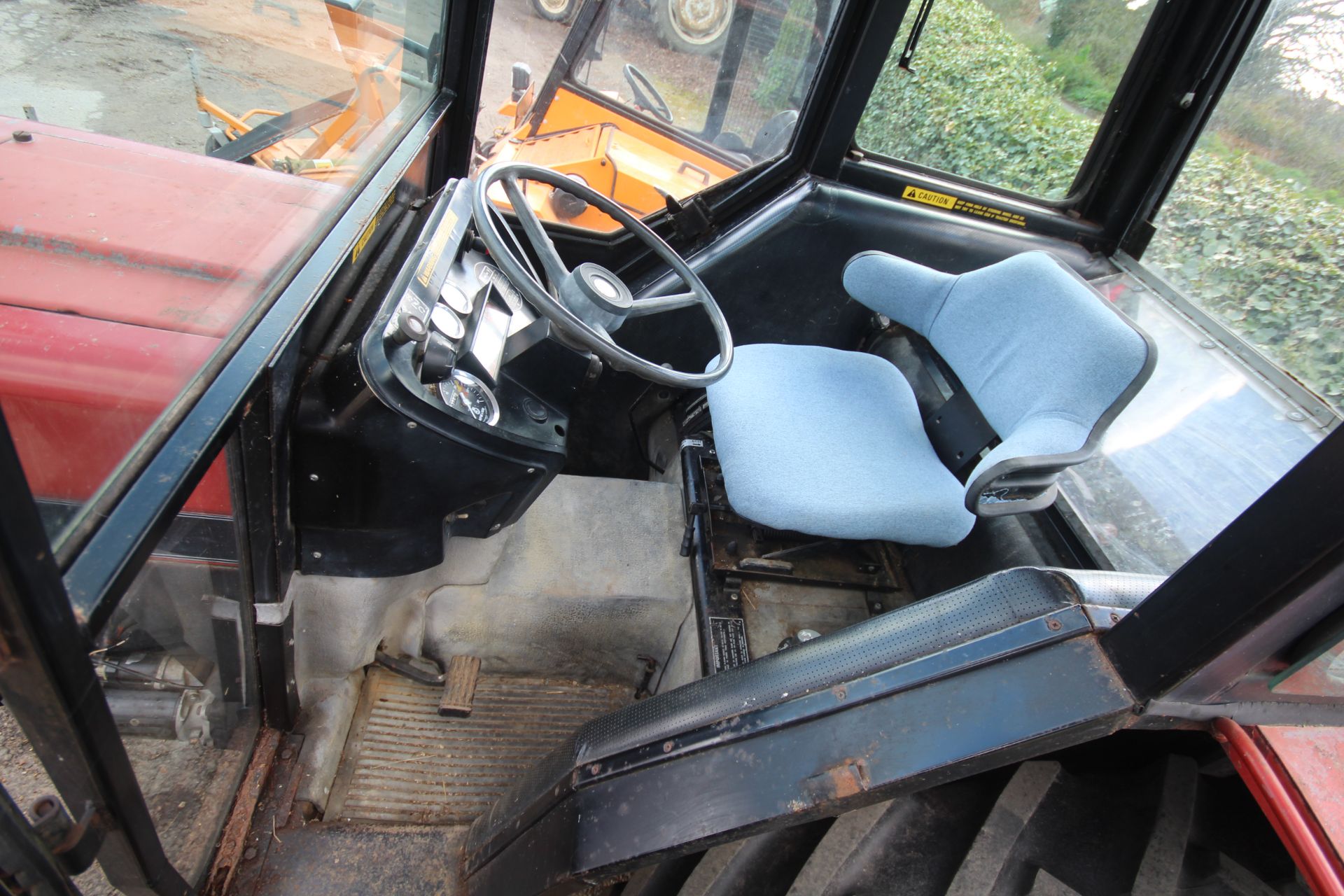 Case International 485 2WD tractor. Registration D404 APV. Date of first registration 27/10/1986. - Image 41 of 57