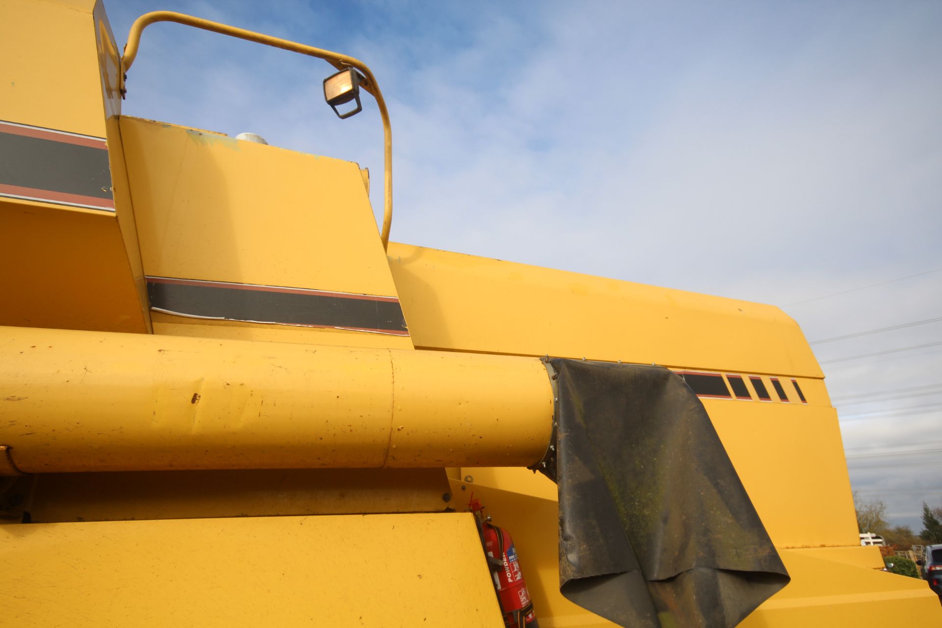 New Holland TX65 5 straw walker combine harvester. Registration N887 SKS. Date of first registration - Image 32 of 163