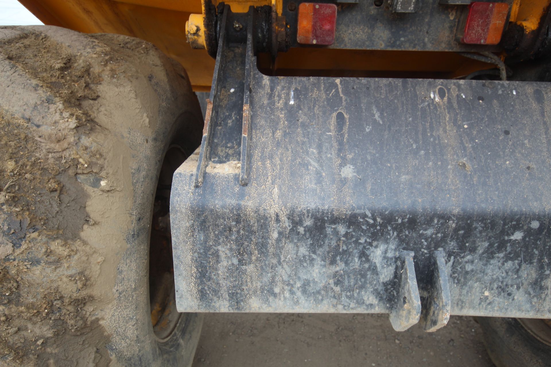 JCB 714 14T 4WD dumper. 2006. 6,088 hours. Serial number SLP714AT6EO830370. Owned from new. Key - Bild 33 aus 108
