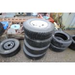 4x Land Rover wheels and tyres.