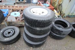 4x Land Rover wheels and tyres.