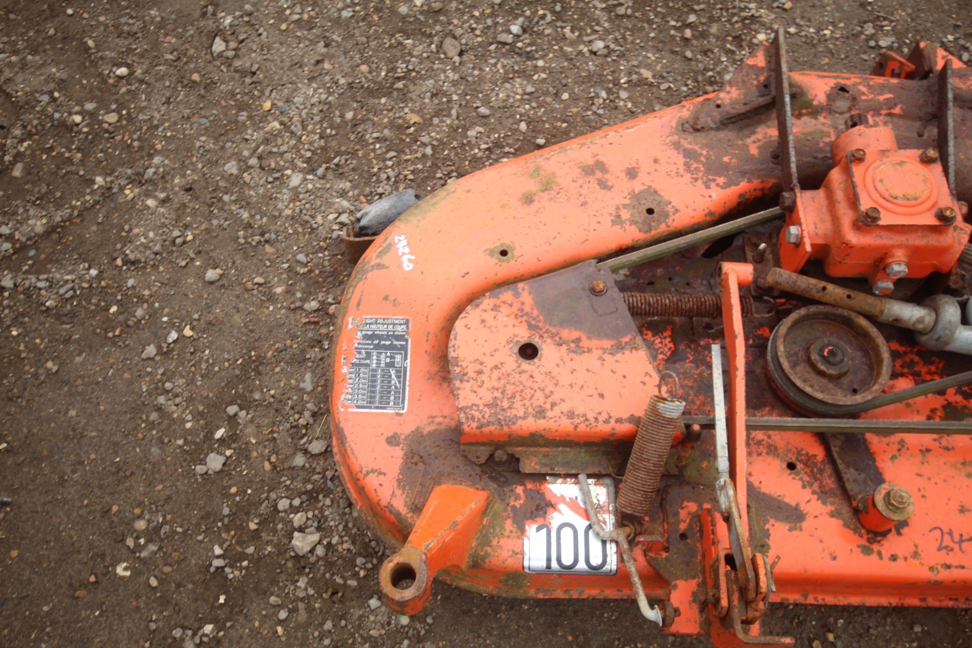 Kubota mid-mounted mower deck. - Image 2 of 6