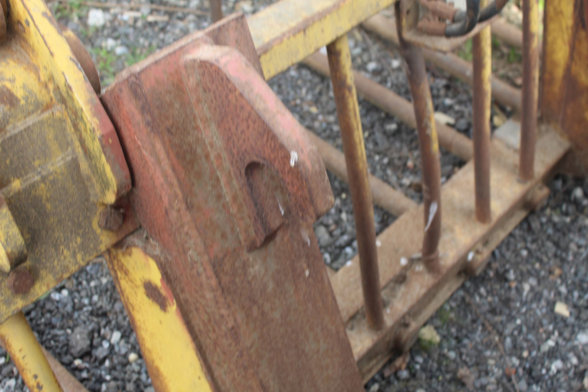 Sanderson muck grab. JCB Q-Fit brackets. - Image 11 of 16