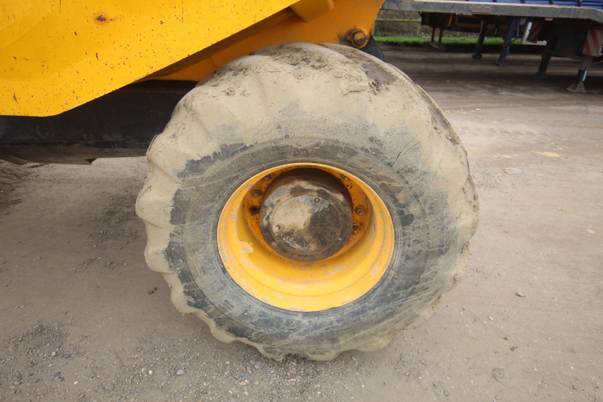 JCB 714 14T 4WD dumper. 2006. 6,088 hours. Serial number SLP714AT6EO830370. Owned from new. Key - Image 27 of 108