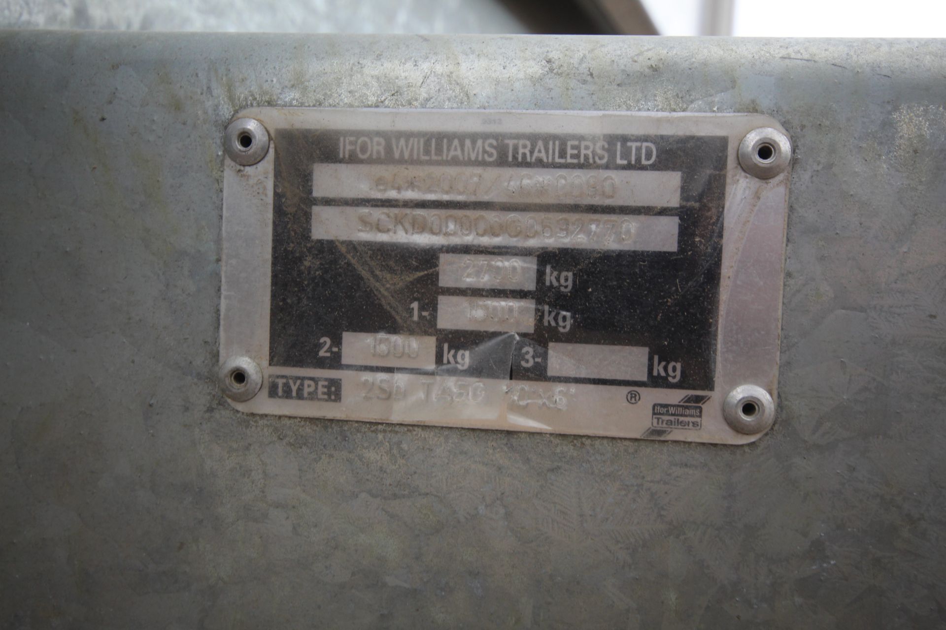 Ifor Williams TA5G 10ft x 6ft twin axle livestock trailer. With dividing gate. Mainly used for hay - Image 52 of 52