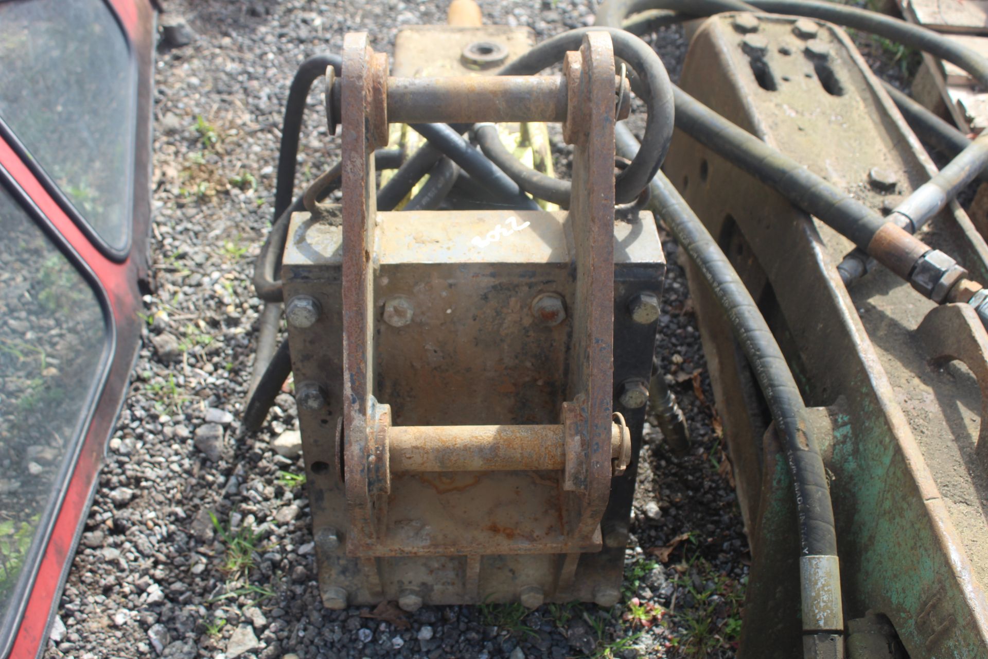 Arrow Head AMB 330 breaker. For sale on behalf of the Directors, pending liquidation. V - Image 5 of 6