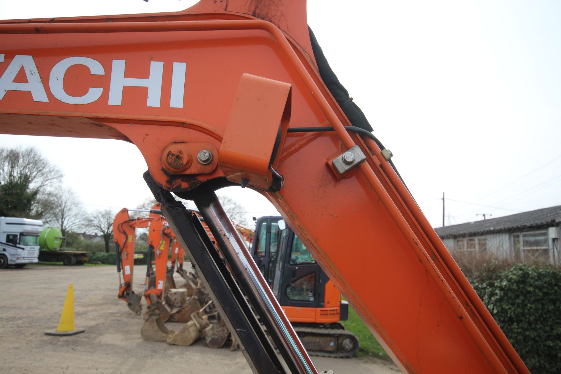 Hitachi Z-Axis 26U-5a 2.6T rubber track excavator. 2018. 2,061 hours. Serial number HCM - Bild 36 aus 61