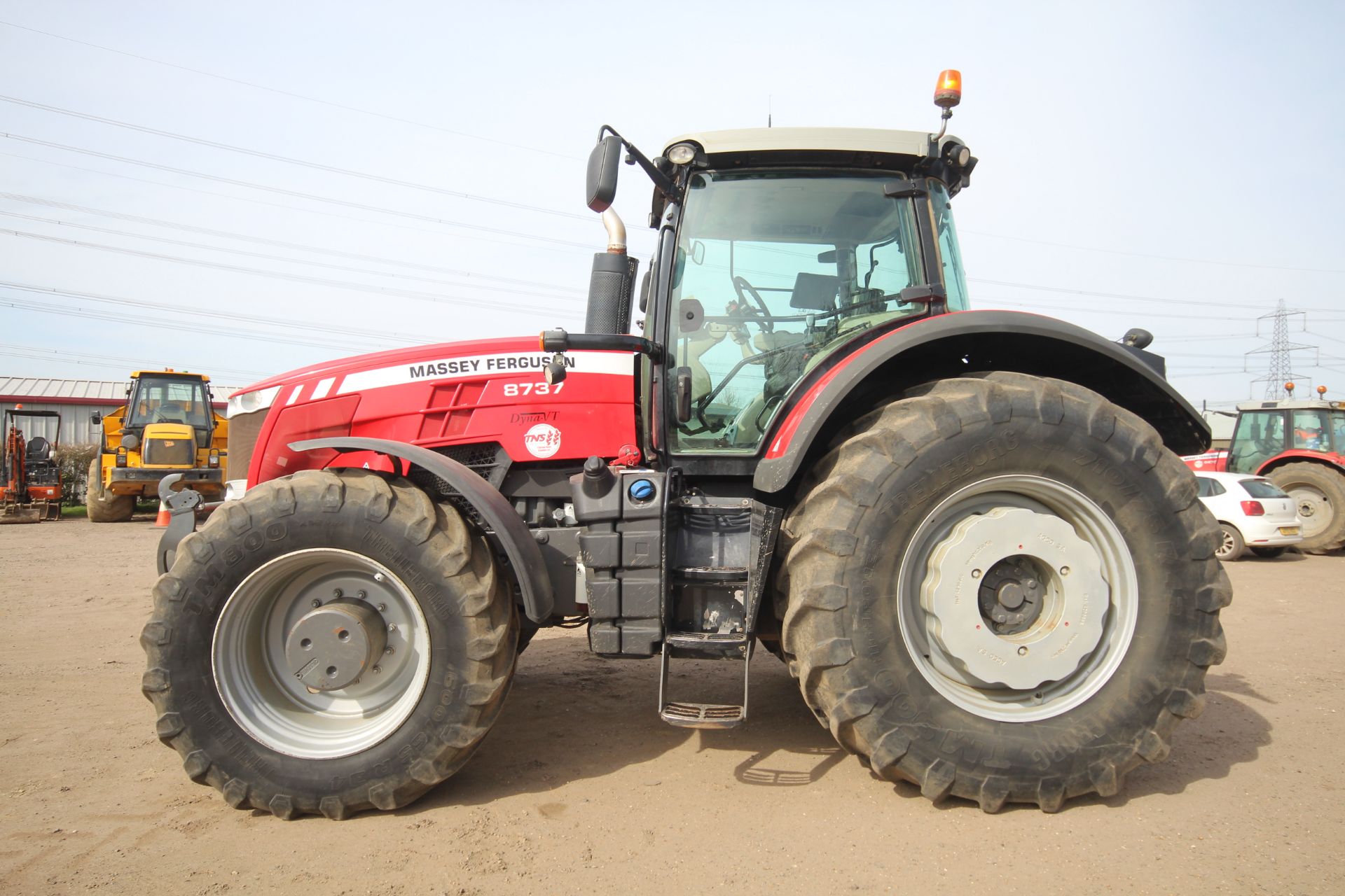 Massey Ferguson 8737 4WD tractor. Registration AY17 AVG. Date of first registration 14/03/2017. 4, - Image 2 of 104