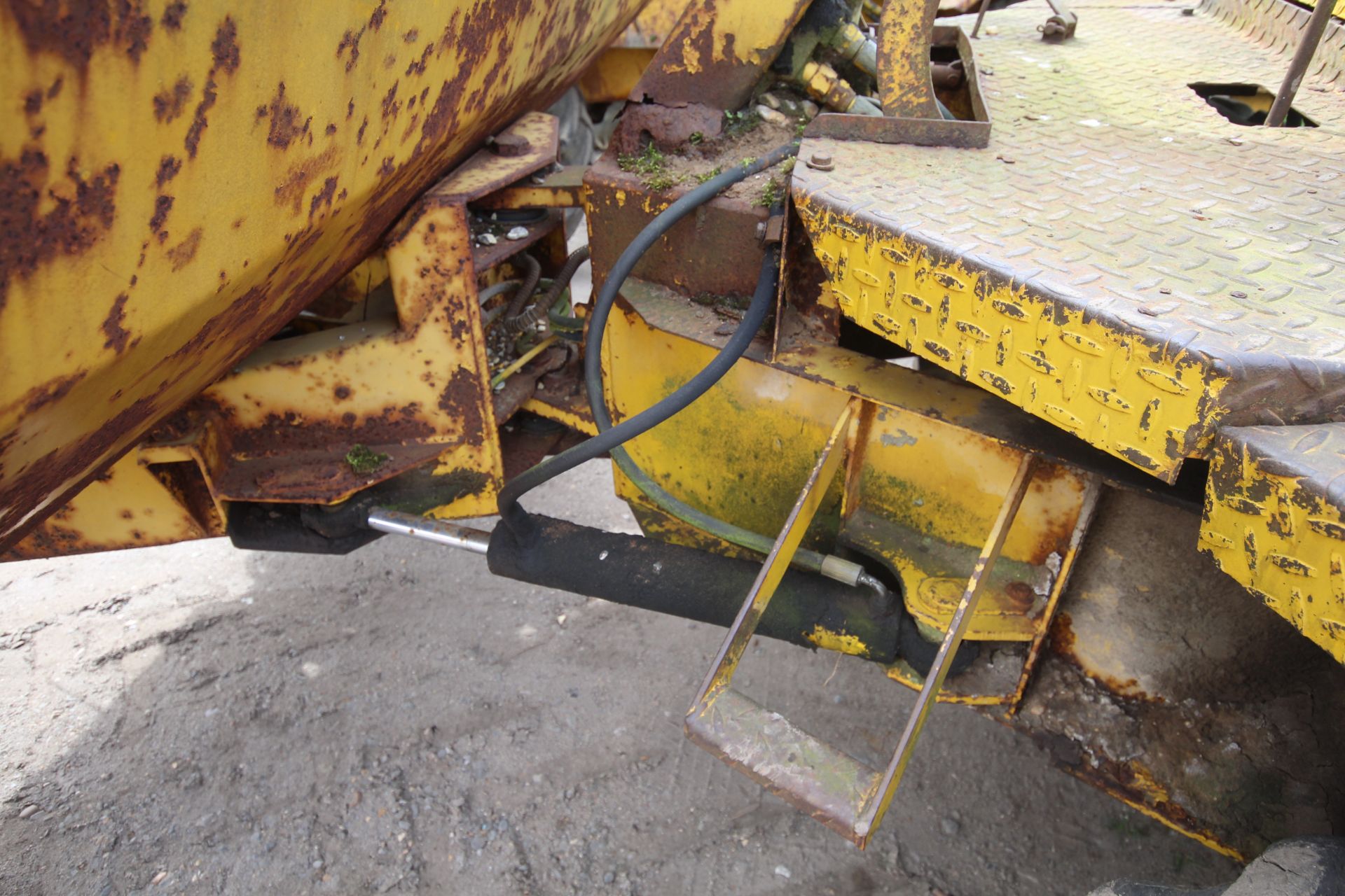 Thwaites 4000 2T 4WD crank start dumper. - Image 8 of 25